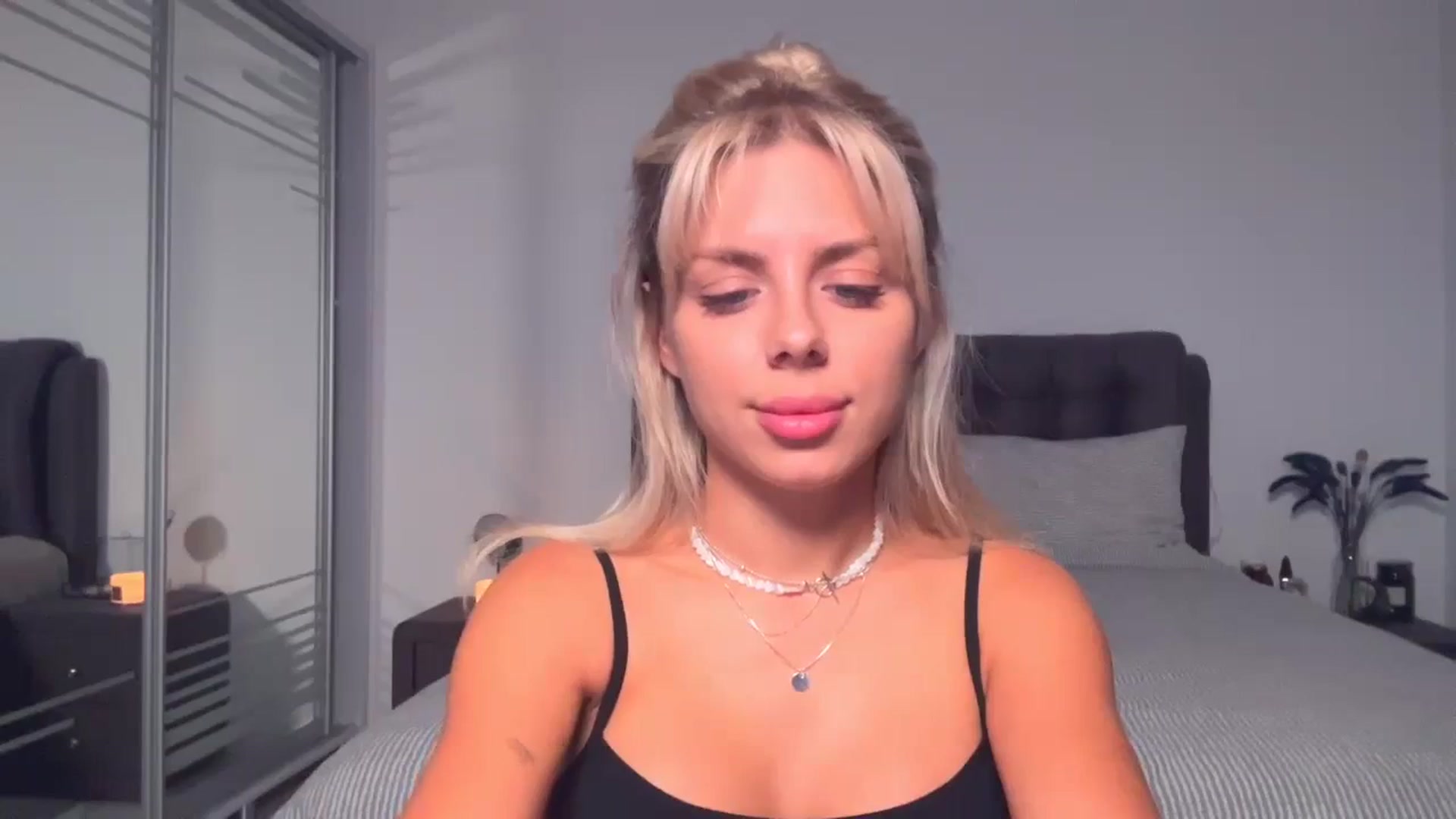 Gallery image thumbnail from TorySins's myfreecams stream on, 09/26/2023, 16:00 image 9 of 20