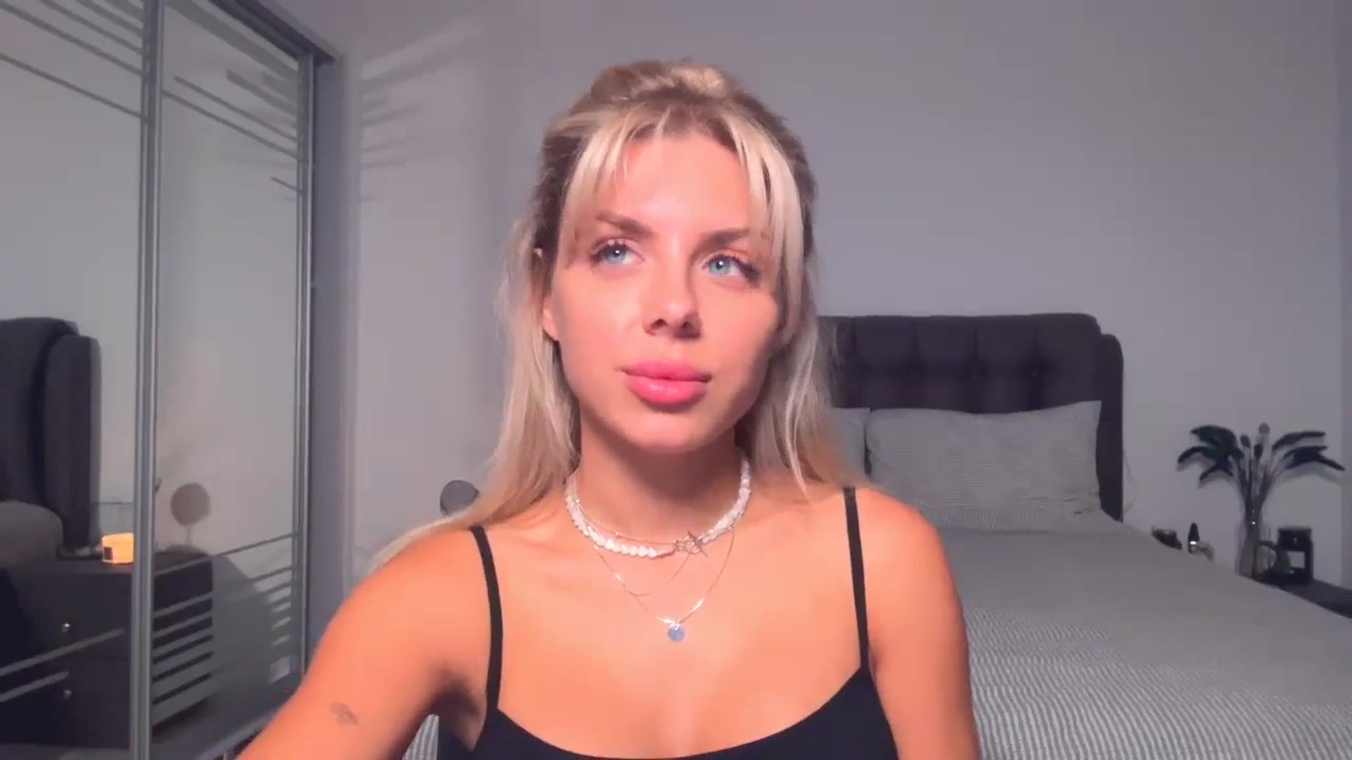 Gallery image thumbnail from TorySins's myfreecams stream on, 09/26/2023, 16:00 image 8 of 20