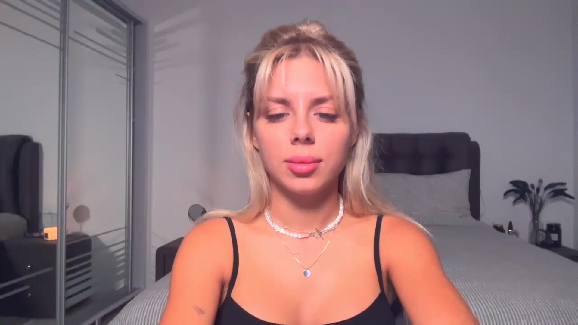 Gallery image thumbnail from TorySins's myfreecams stream on, 09/26/2023, 16:00 image 4 of 20