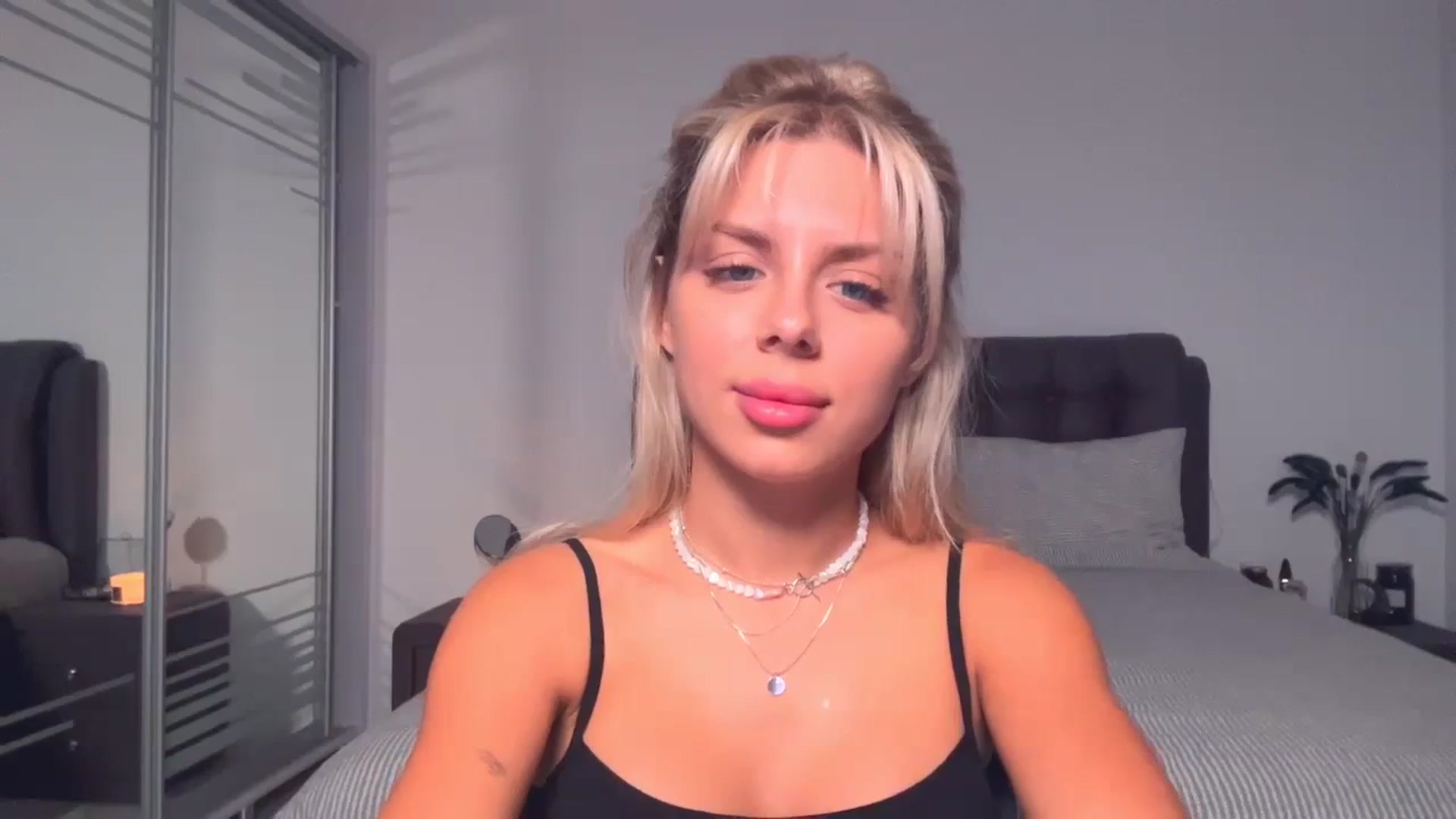 Gallery image thumbnail from TorySins's myfreecams stream on, 09/26/2023, 16:00 image 2 of 20