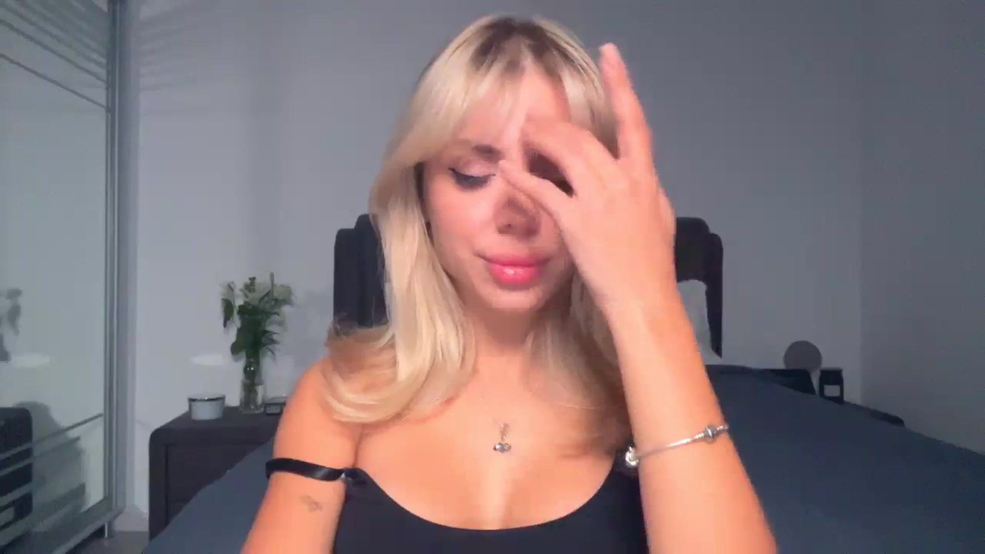 Gallery image thumbnail from TorySins's myfreecams stream on, 10/09/2023, 21:03 image 19 of 20