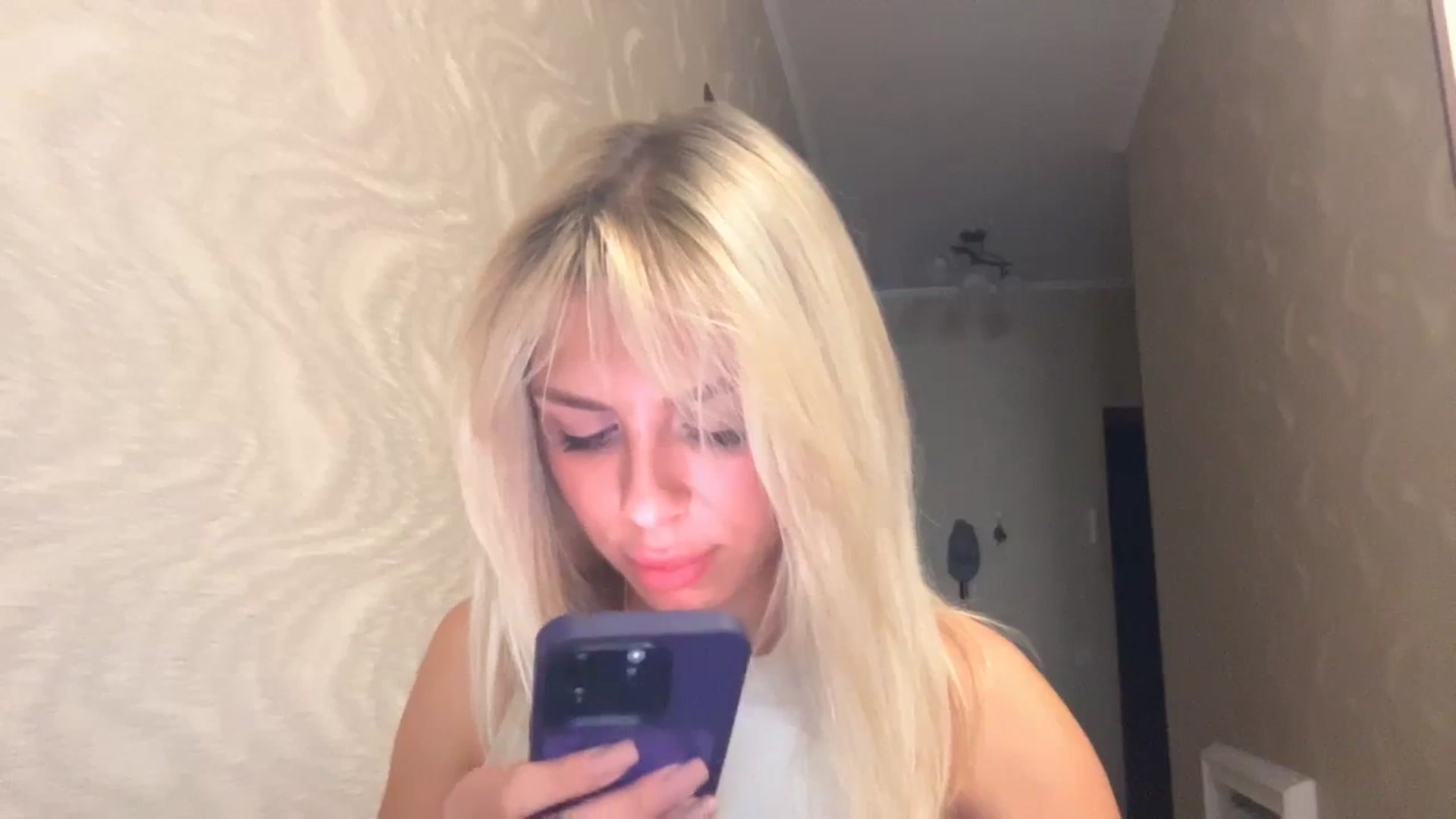 Gallery image thumbnail from TorySins's myfreecams stream on, 10/16/2023, 14:29 image 13 of 20