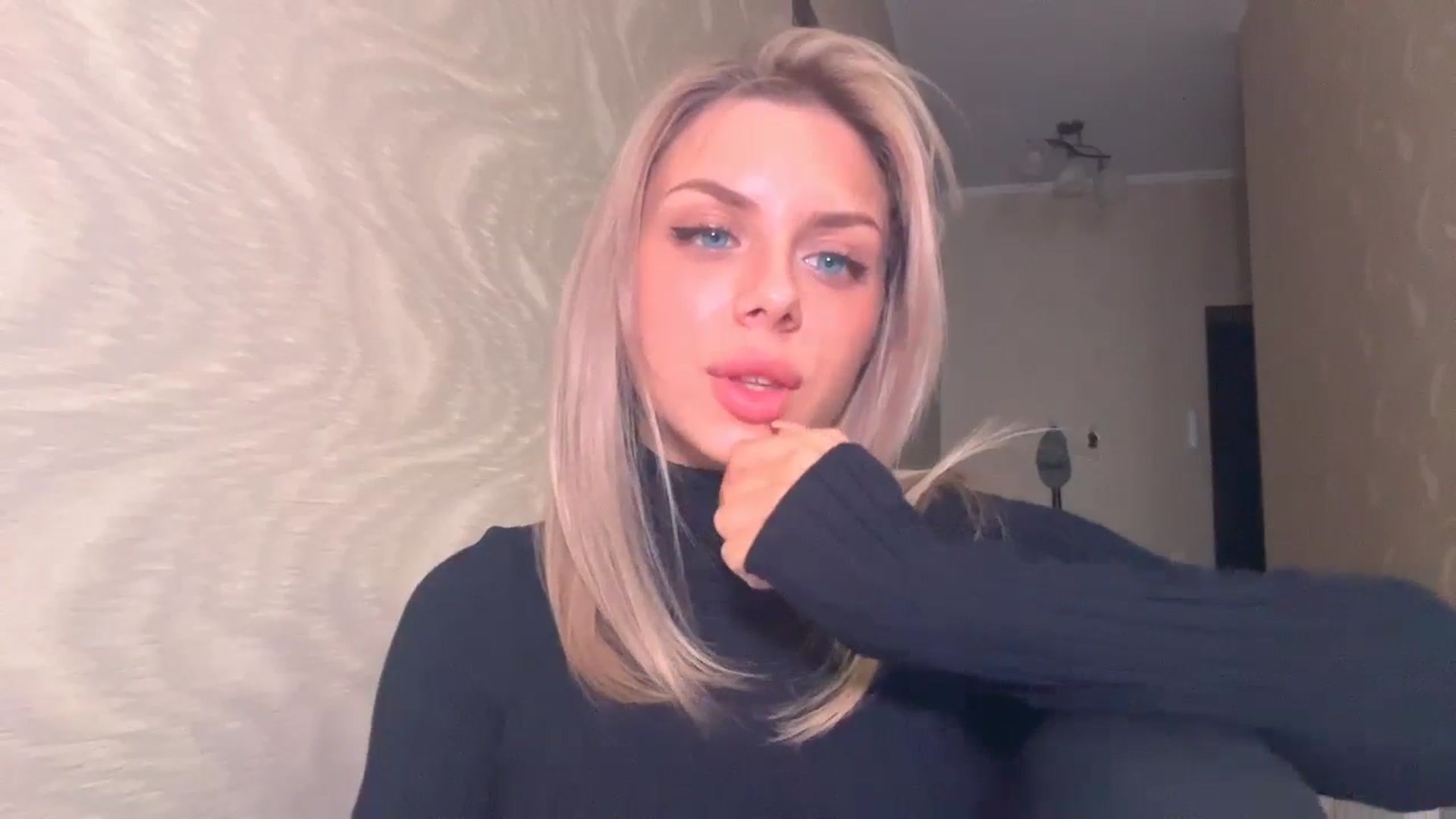 Gallery image thumbnail from TorySins's myfreecams stream on, 10/18/2023, 13:33 image 8 of 20