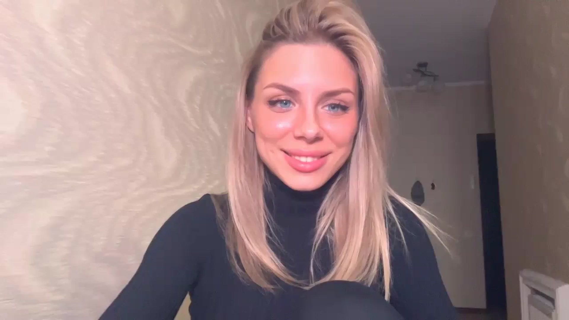 Gallery image thumbnail from TorySins's myfreecams stream on, 10/18/2023, 13:33 image 13 of 20