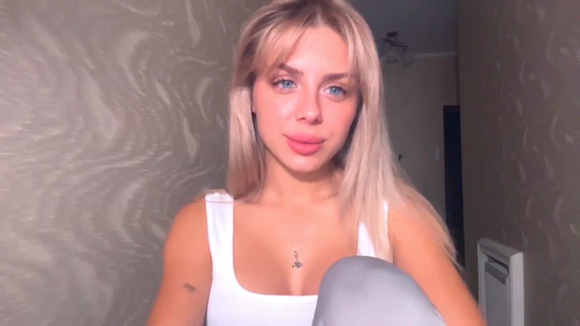 Gallery image thumbnail from TorySins's myfreecams stream on, 10/20/2023, 11:30 image 6 of 20