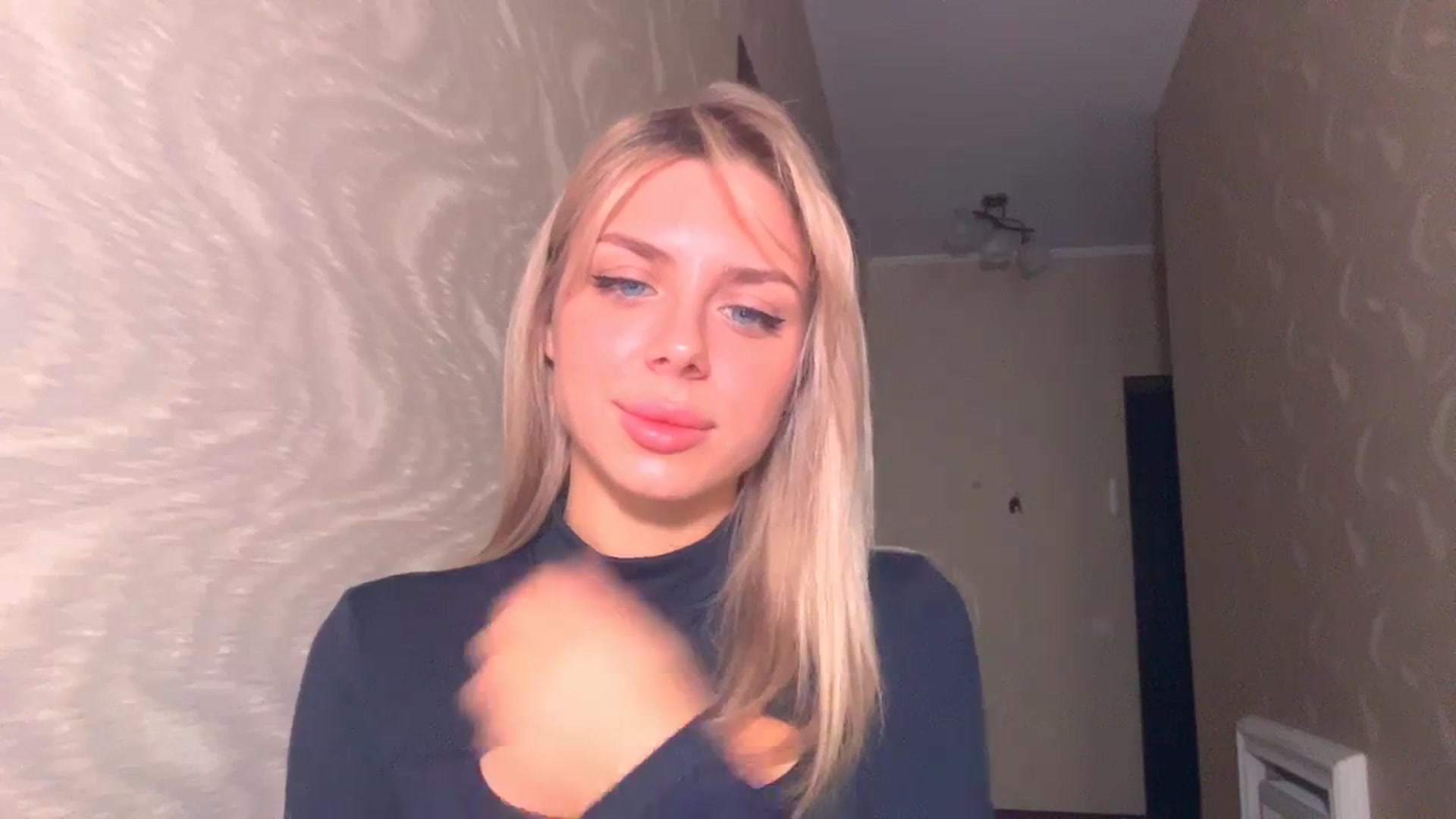 Gallery image thumbnail from TorySins's myfreecams stream on, 10/25/2023, 08:52 image 8 of 20