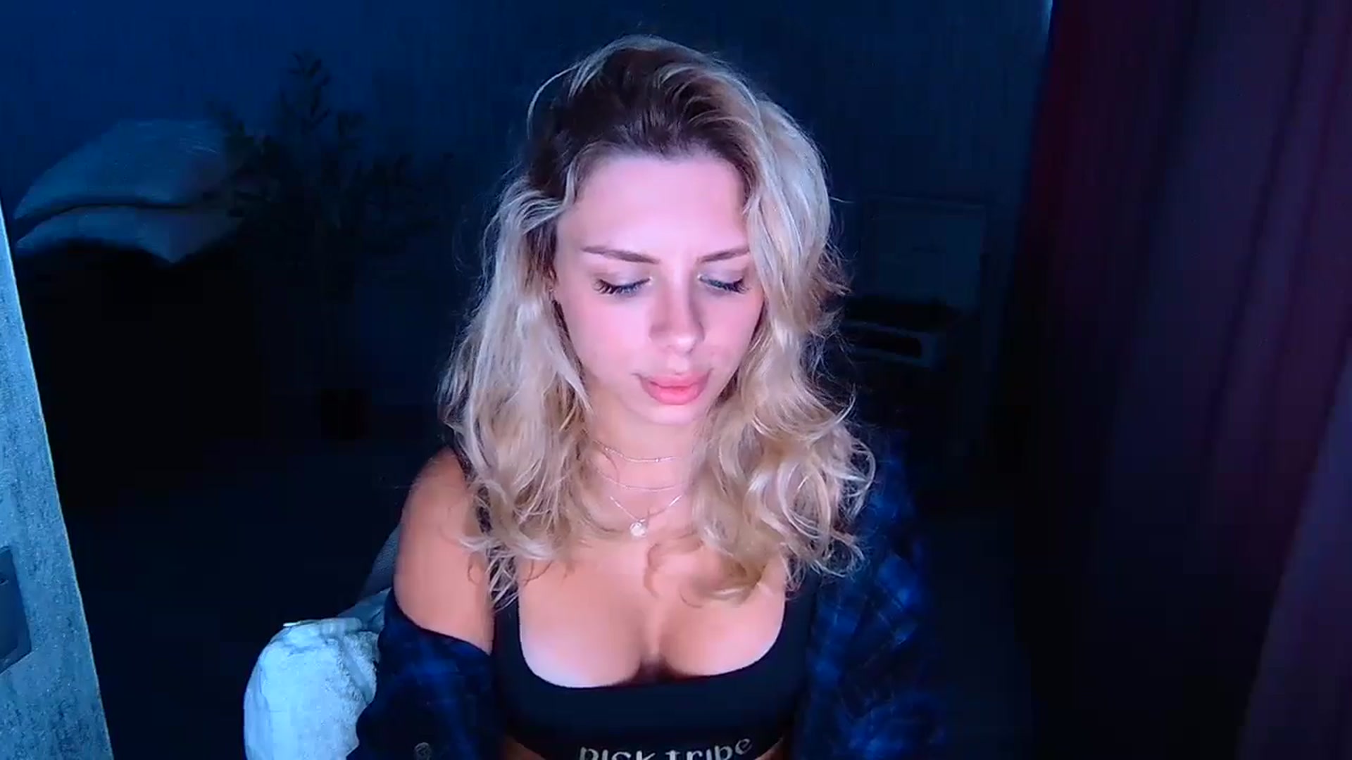 Gallery image thumbnail from TorySins's myfreecams stream on, 06/20/2024, 15:47 image 2 of 20
