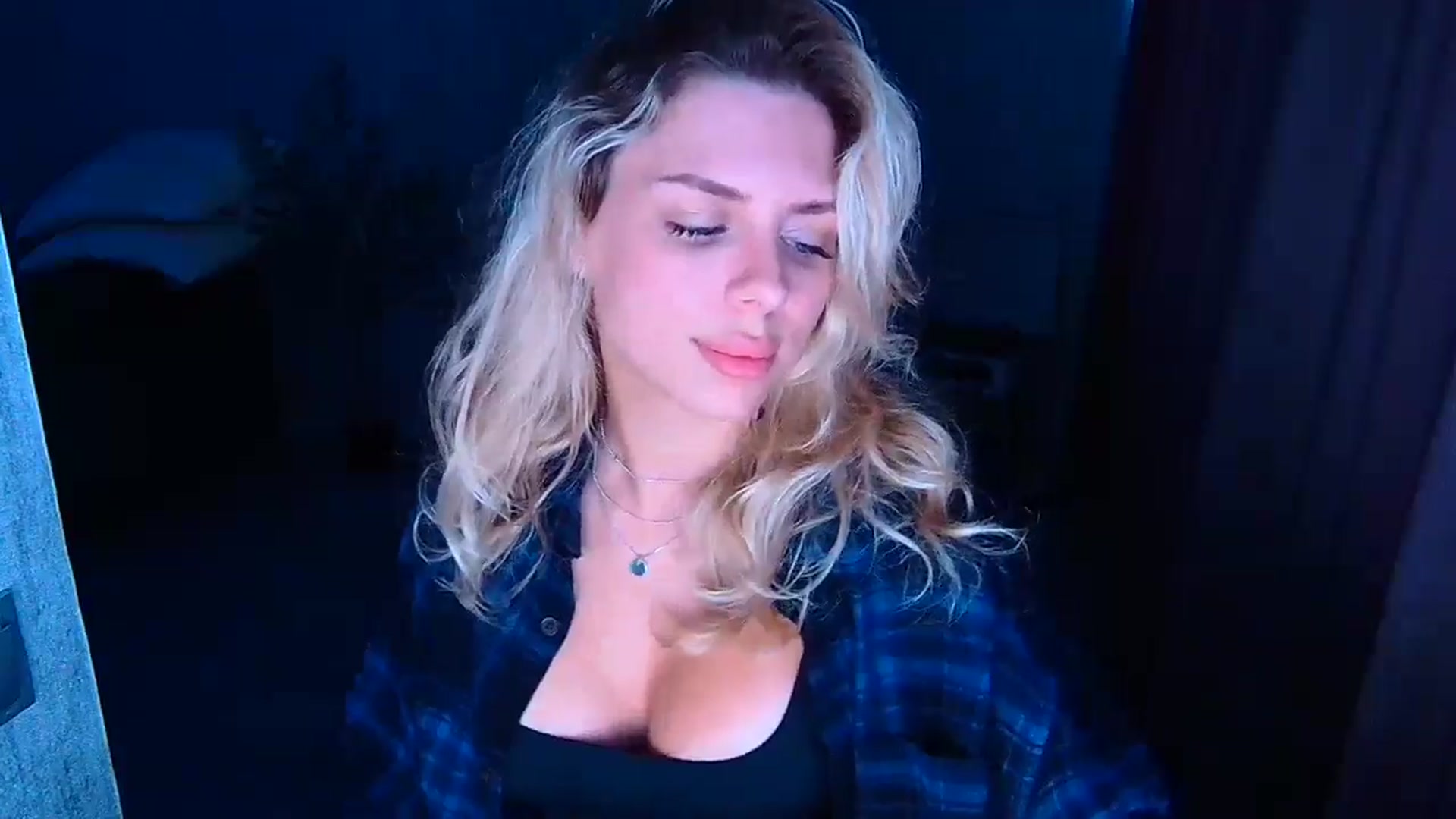 Gallery image thumbnail from TorySins's myfreecams stream on, 06/20/2024, 15:47 image 14 of 20
