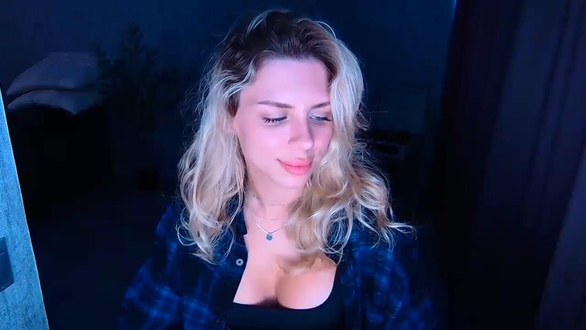 Gallery image thumbnail from TorySins's myfreecams stream on, 06/20/2024, 15:47 image 15 of 20