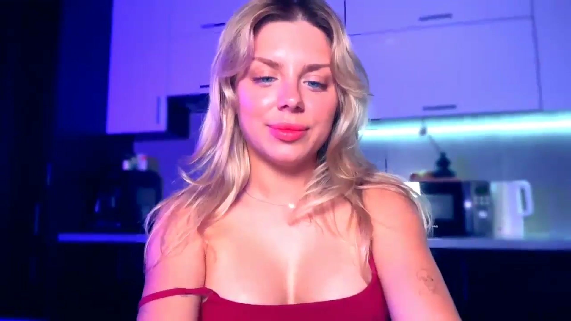 Gallery image thumbnail from TorySins's myfreecams stream on, 07/24/2025, 18:33 image 17 of 20