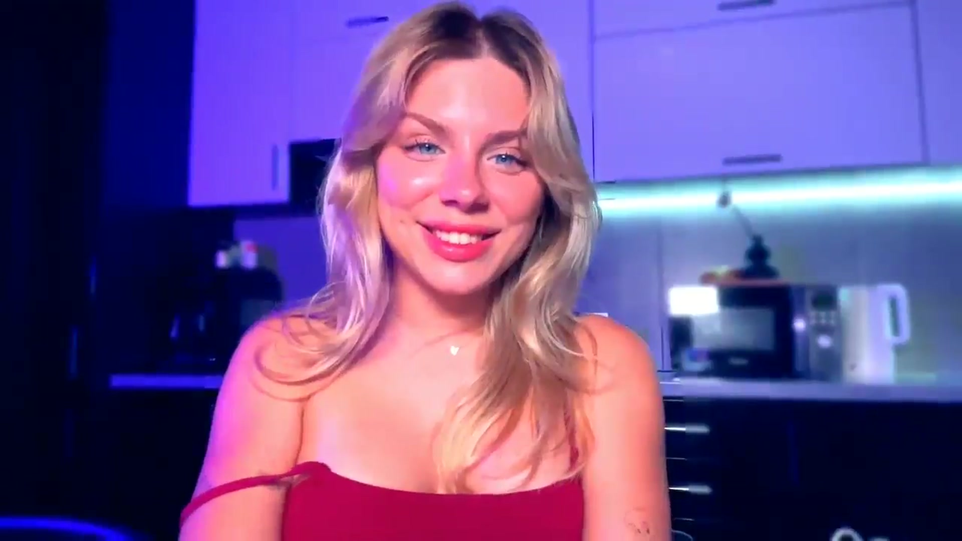 Gallery image thumbnail from TorySins's myfreecams stream on, 07/24/2025, 18:33 image 10 of 20