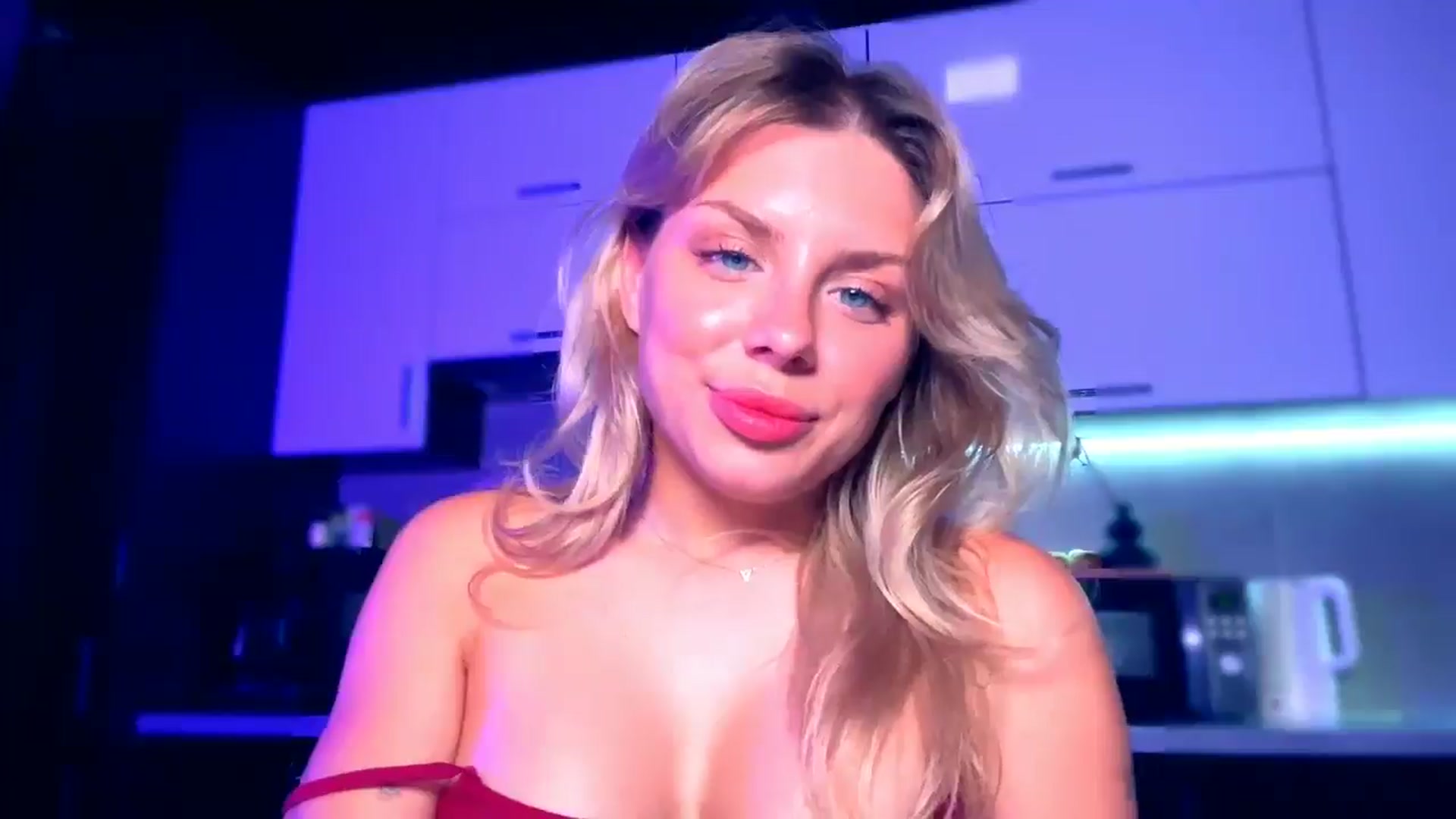 Gallery image thumbnail from TorySins's myfreecams stream on, 07/24/2025, 18:33 image 13 of 20