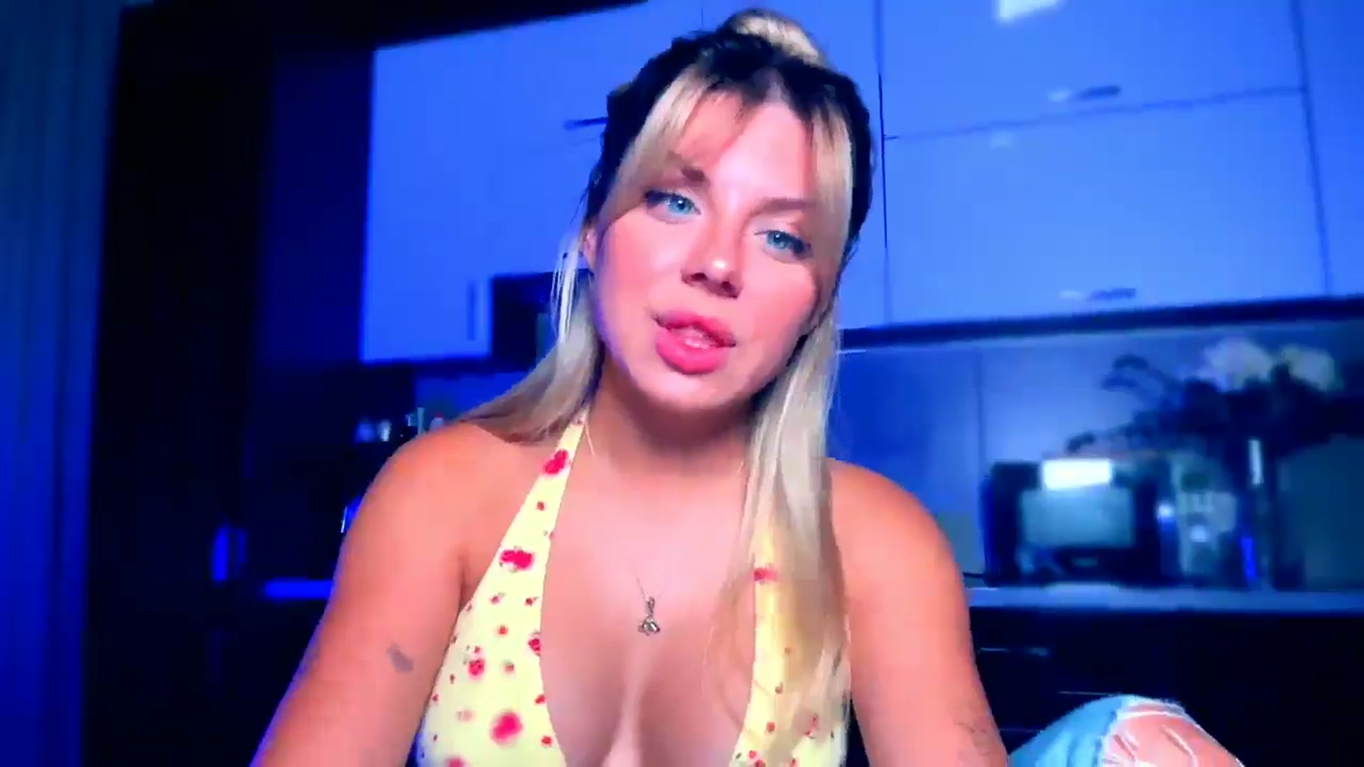 Gallery image thumbnail from TorySins's myfreecams stream on, 08/07/2025, 20:09 image 4 of 20
