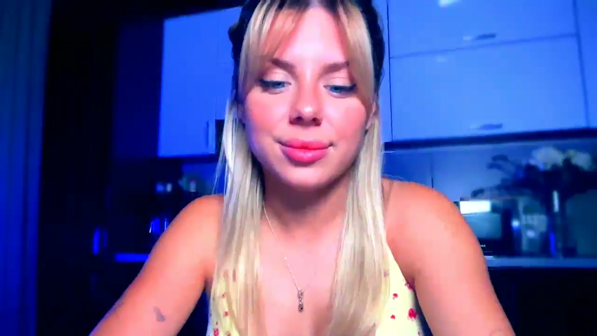 Gallery image thumbnail from TorySins's myfreecams stream on, 08/07/2025, 20:09 image 19 of 20