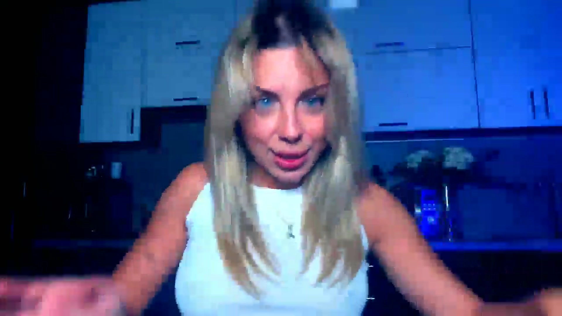 Gallery image thumbnail from TorySins's myfreecams stream on, 08/14/2025, 11:11 image 2 of 20