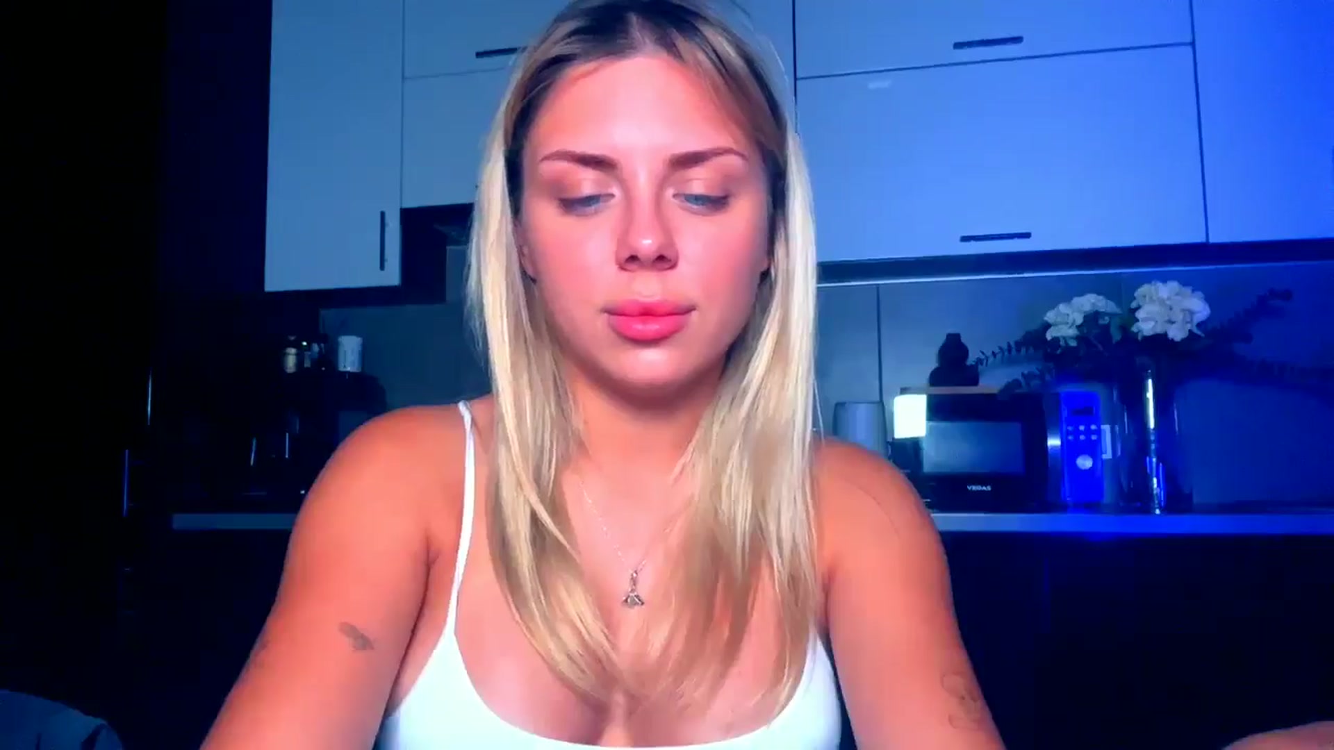 Gallery image thumbnail from TorySins's myfreecams stream on, 08/14/2025, 23:17 image 6 of 20