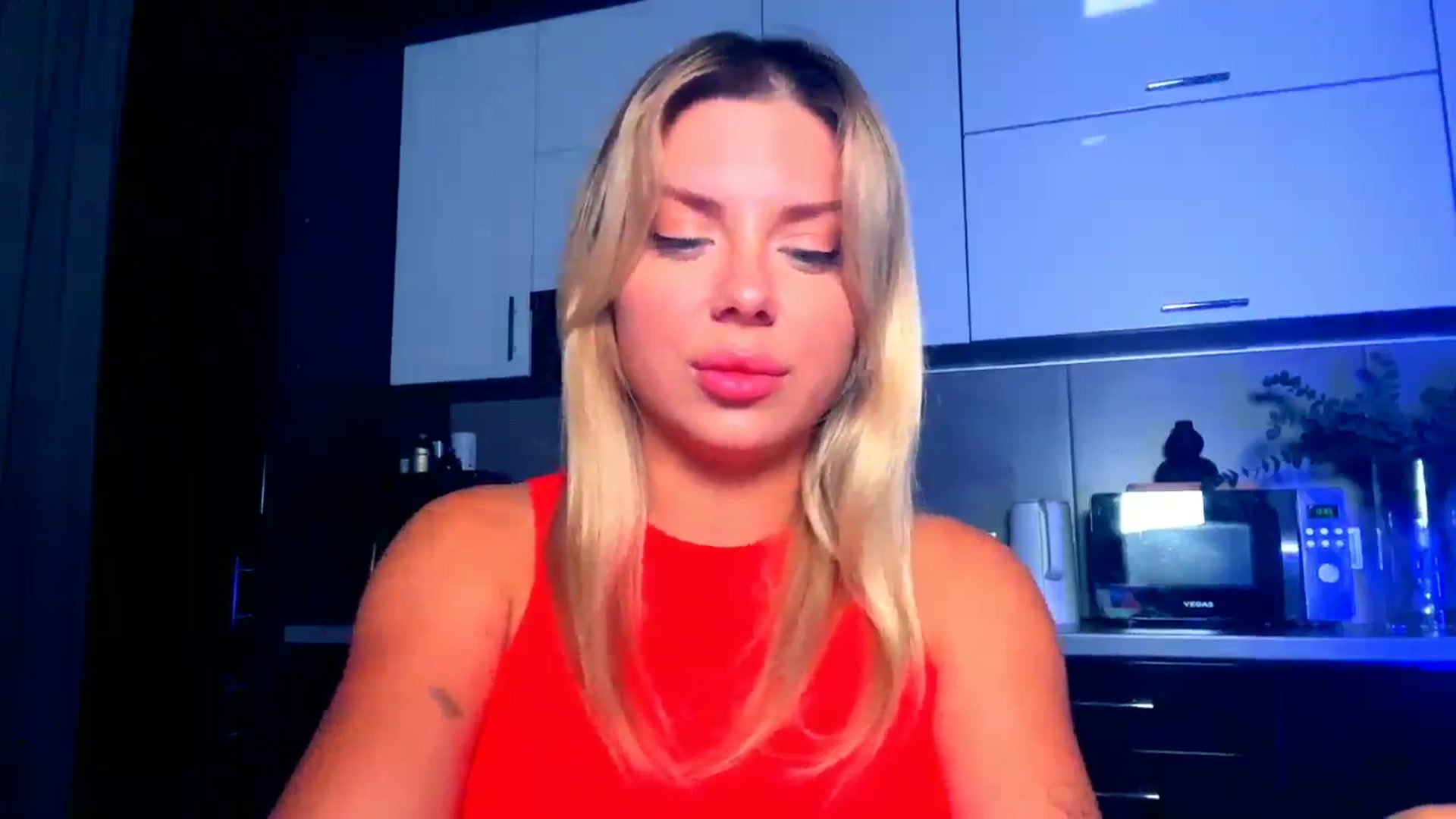 Gallery image thumbnail from TorySins's myfreecams stream on, 08/24/2025, 20:30 image 17 of 20