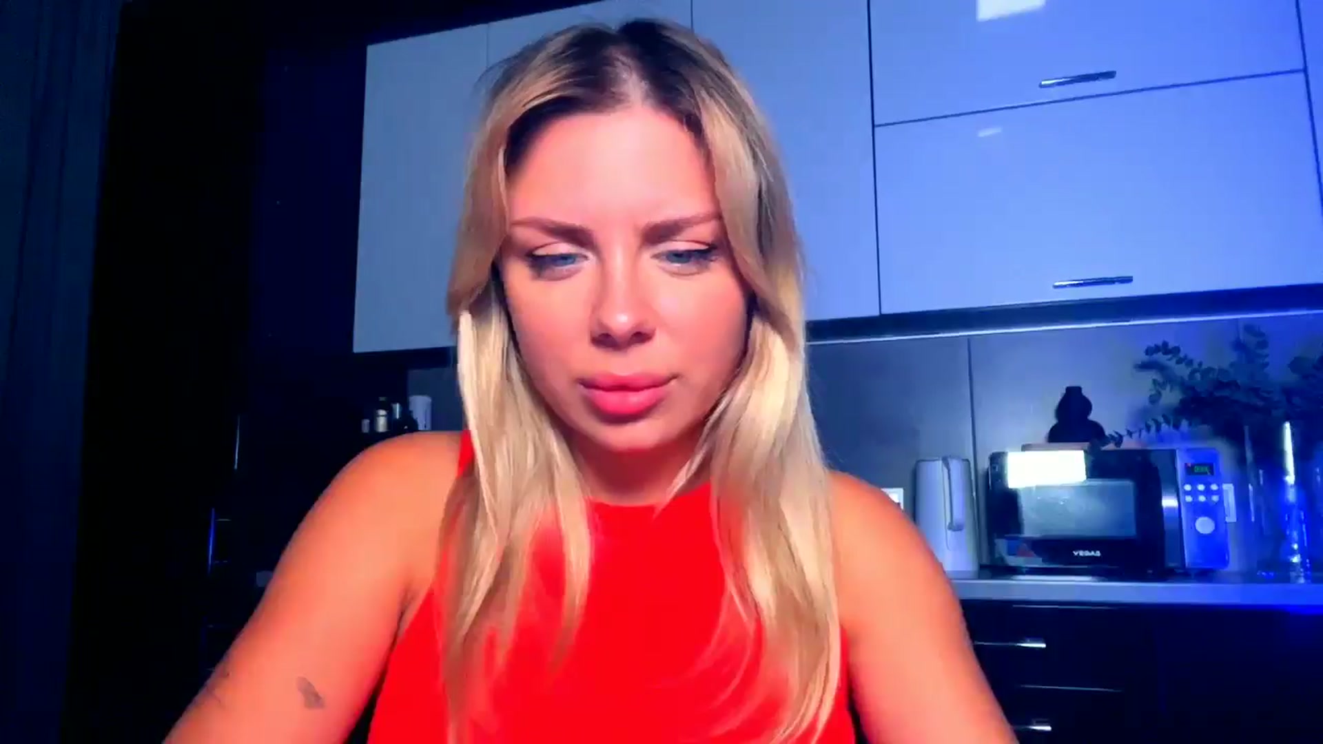 Gallery image thumbnail from TorySins's myfreecams stream on, 08/24/2025, 21:36 image 11 of 20