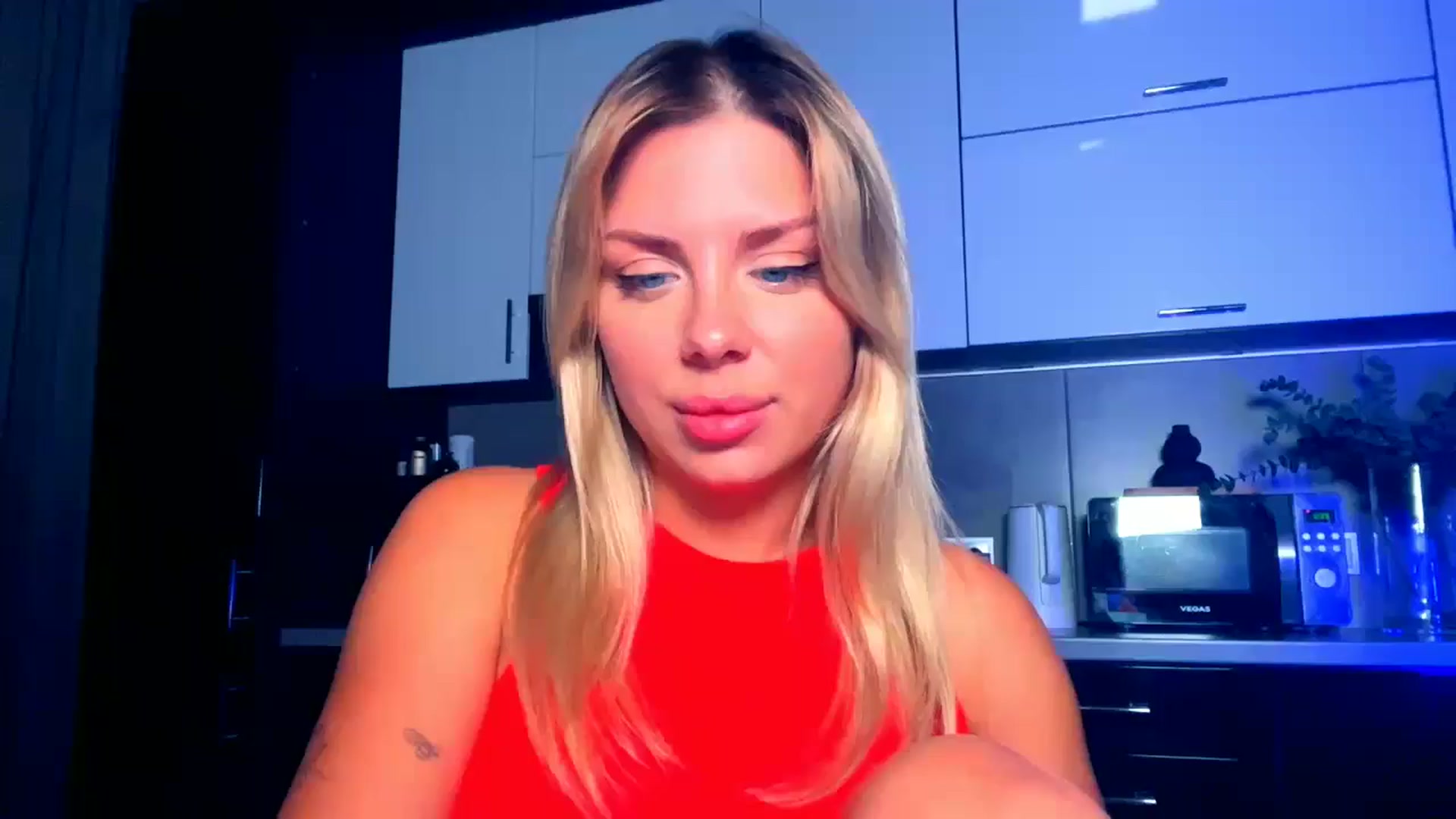 Gallery image thumbnail from TorySins's myfreecams stream on, 08/24/2025, 21:36 image 5 of 20