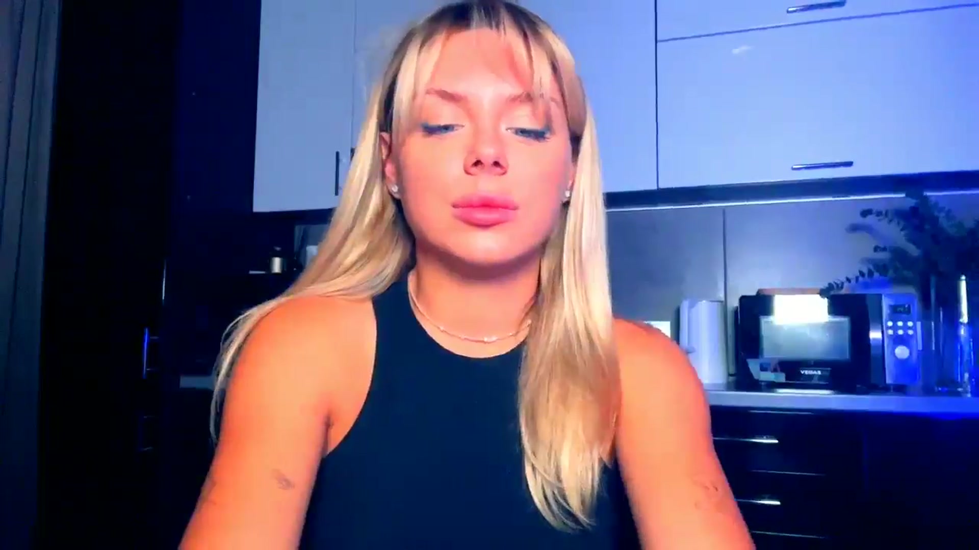 Gallery image thumbnail from TorySins's myfreecams stream on, 09/08/2025, 19:25 image 13 of 20