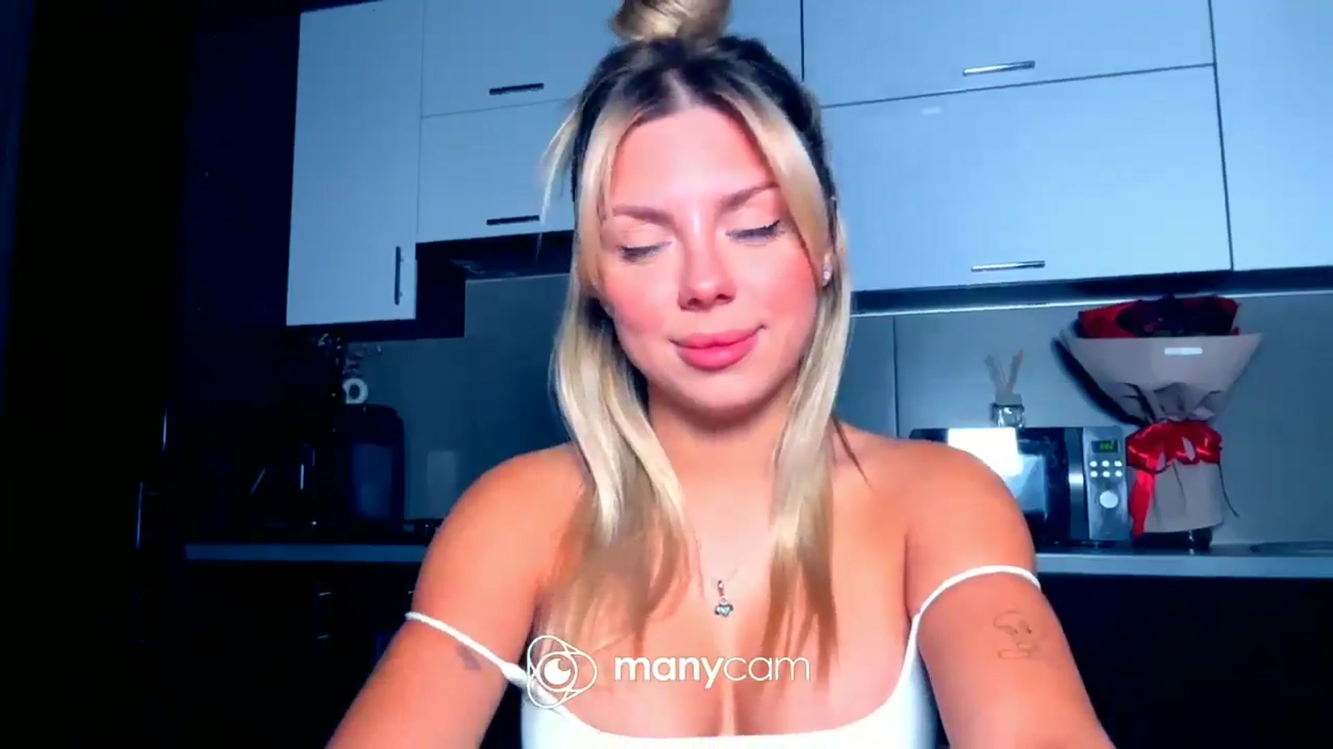 Gallery image thumbnail from TorySins's myfreecams stream on, 09/30/2025, 17:48 image 5 of 20