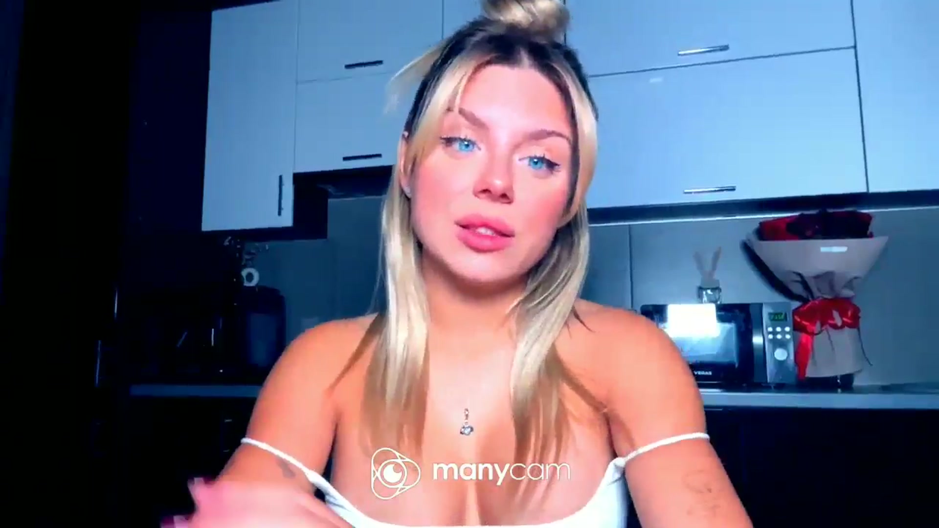 Gallery image thumbnail from TorySins's myfreecams stream on, 09/30/2025, 17:48 image 4 of 20