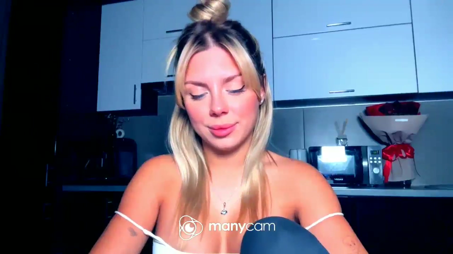 Gallery image thumbnail from TorySins's myfreecams stream on, 09/30/2025, 17:48 image 8 of 20