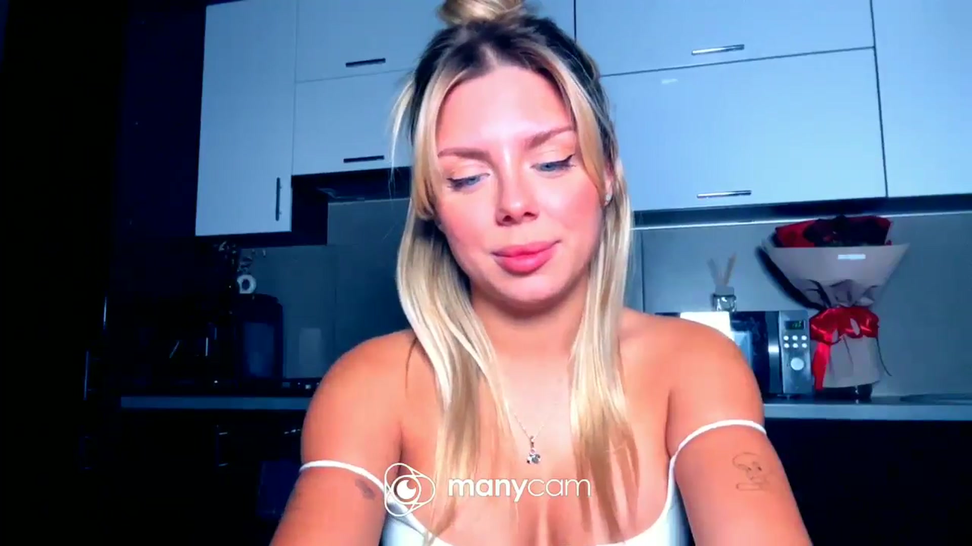 Gallery image thumbnail from TorySins's myfreecams stream on, 09/30/2025, 18:55 image 14 of 20