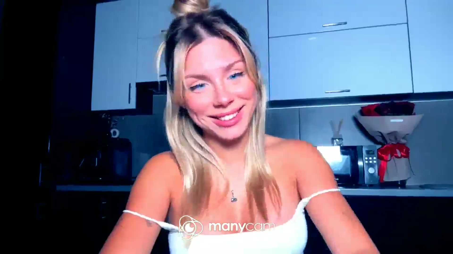 Gallery image thumbnail from TorySins's myfreecams stream on, 09/30/2025, 18:55 image 8 of 20