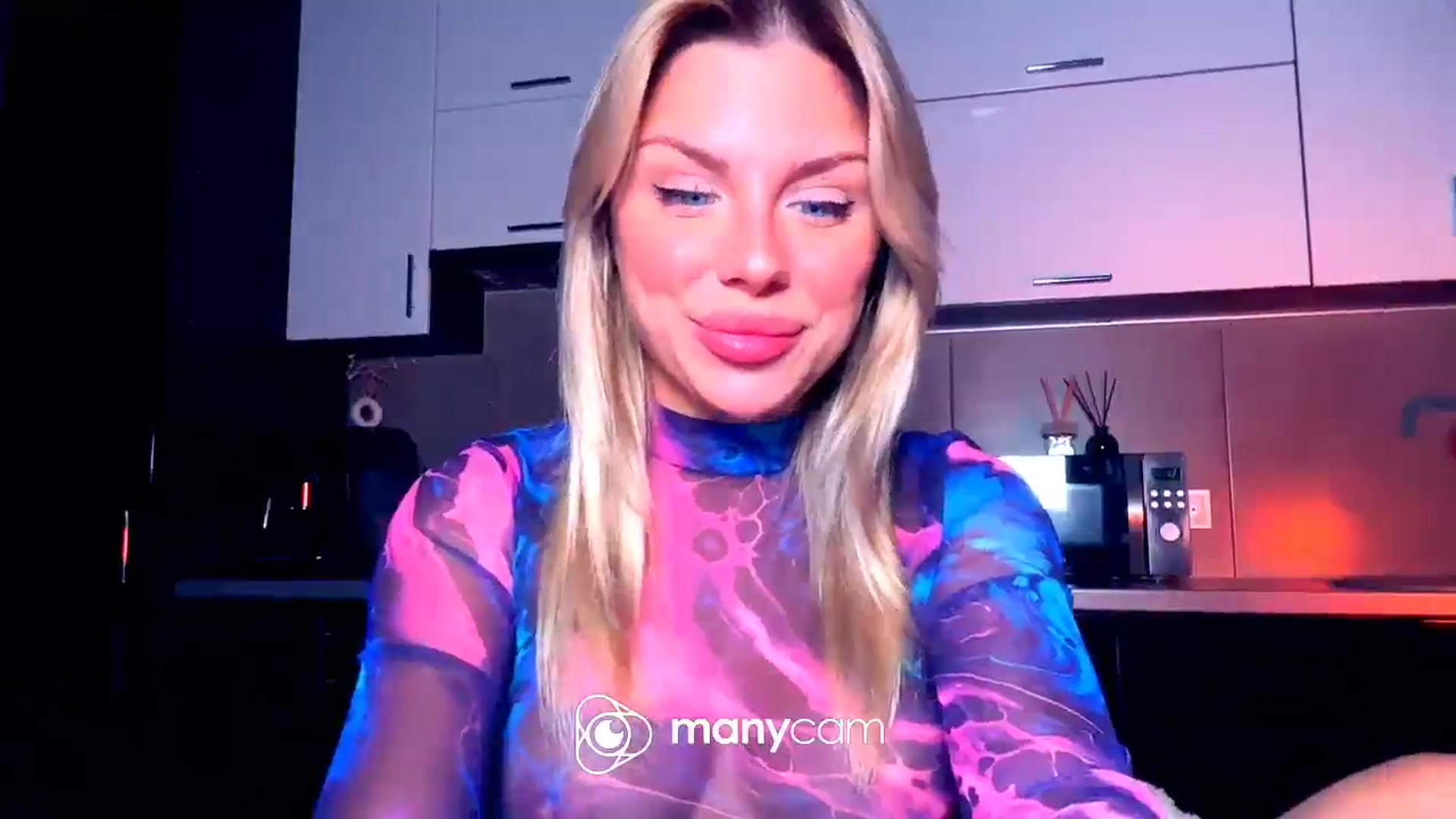 Gallery image thumbnail from TorySins's myfreecams stream on, 10/12/2025, 20:02 image 5 of 20