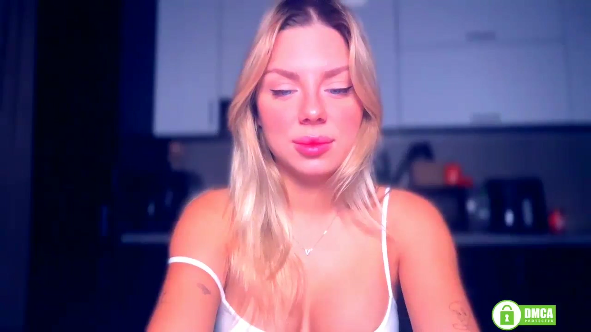 Gallery image thumbnail from TorySins's myfreecams stream on, 11/18/2025, 10:15 image 14 of 20