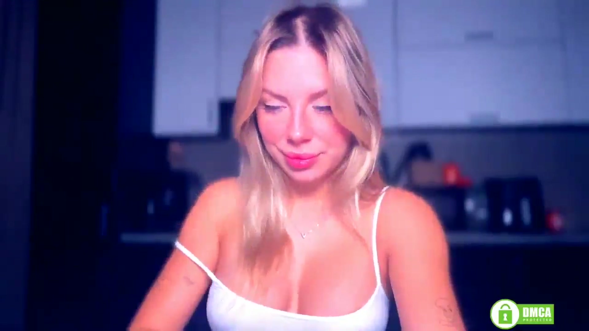 Gallery image thumbnail from TorySins's myfreecams stream on, 11/18/2025, 10:15 image 17 of 20