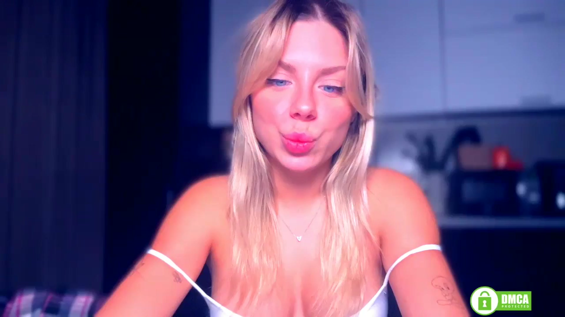 Gallery image thumbnail from TorySins's myfreecams stream on, 11/18/2025, 12:15 image 9 of 20
