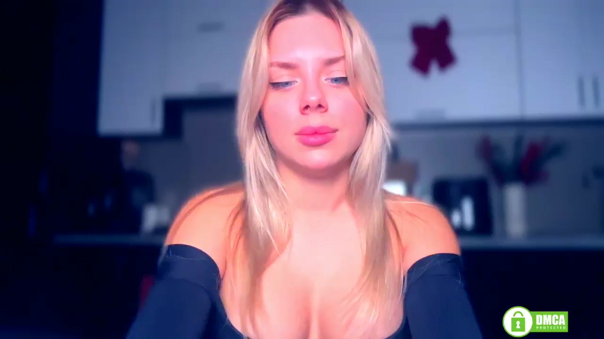 Gallery image thumbnail from TorySins's myfreecams stream on, 12/24/2025, 20:13 image 12 of 20