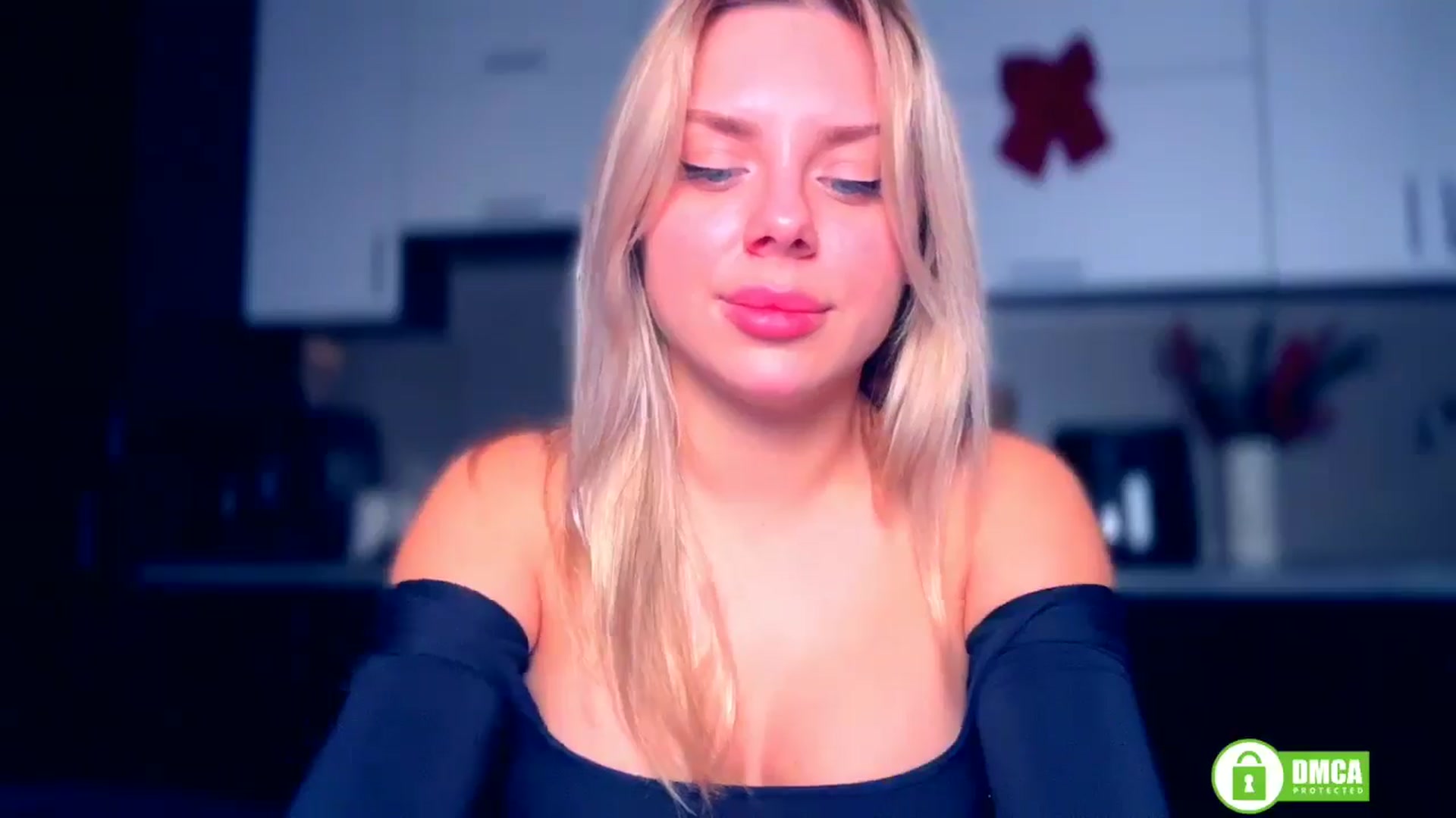 Gallery image thumbnail from TorySins's myfreecams stream on, 12/24/2025, 21:50 image 19 of 20