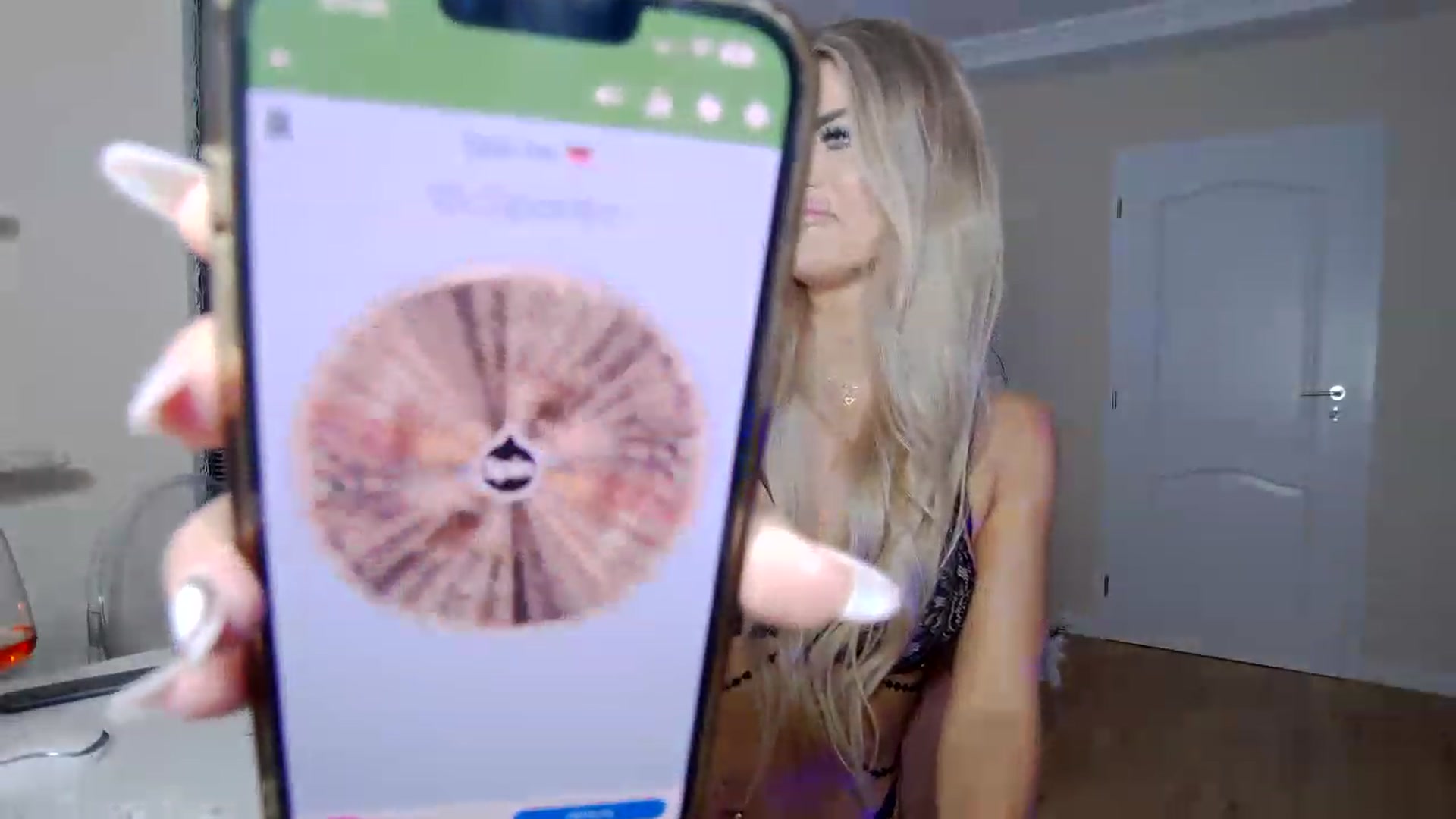 Gallery image thumbnail from TotalBella's myfreecams stream on, 12/09/2022, 24:02 image 16 of 20