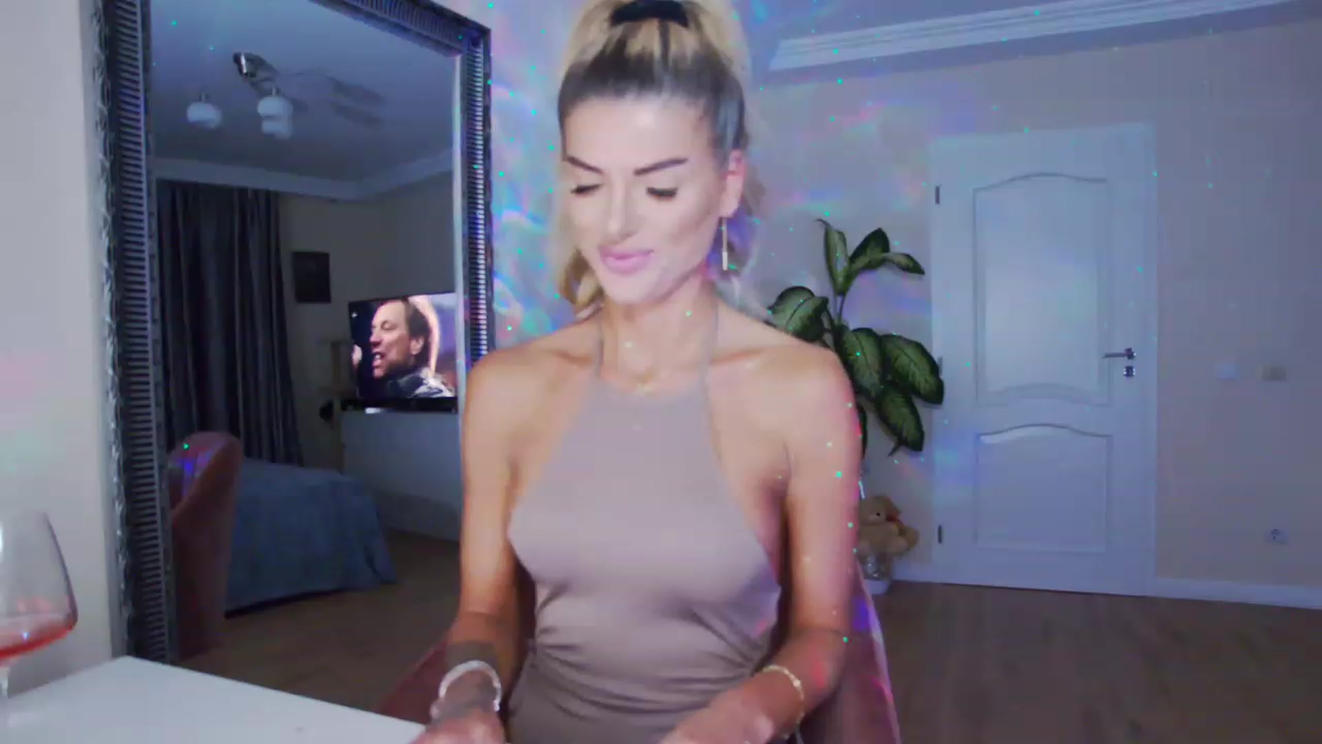 Gallery image thumbnail from TotalBella's myfreecams stream on, 01/31/2023, 23:42 image 18 of 20