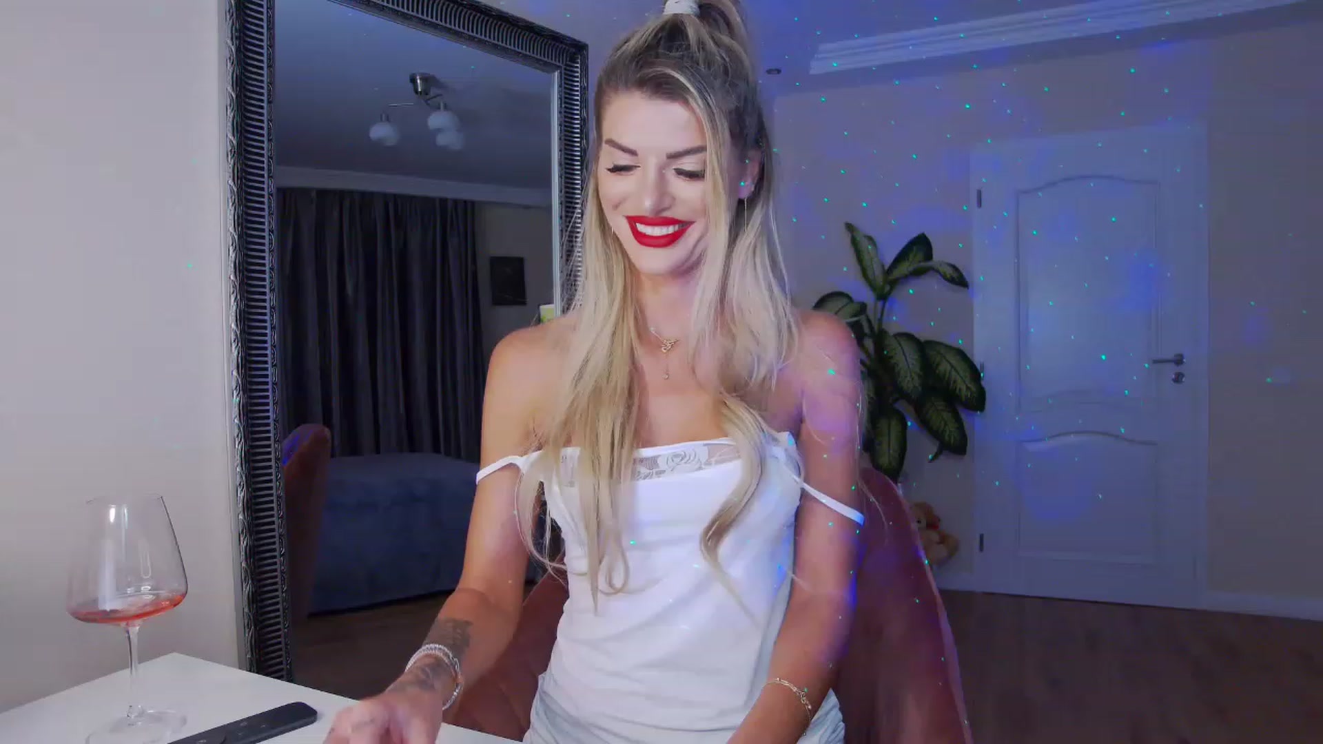 Gallery image thumbnail from TotalBella's myfreecams stream on, 02/02/2023, 24:35 image 15 of 20