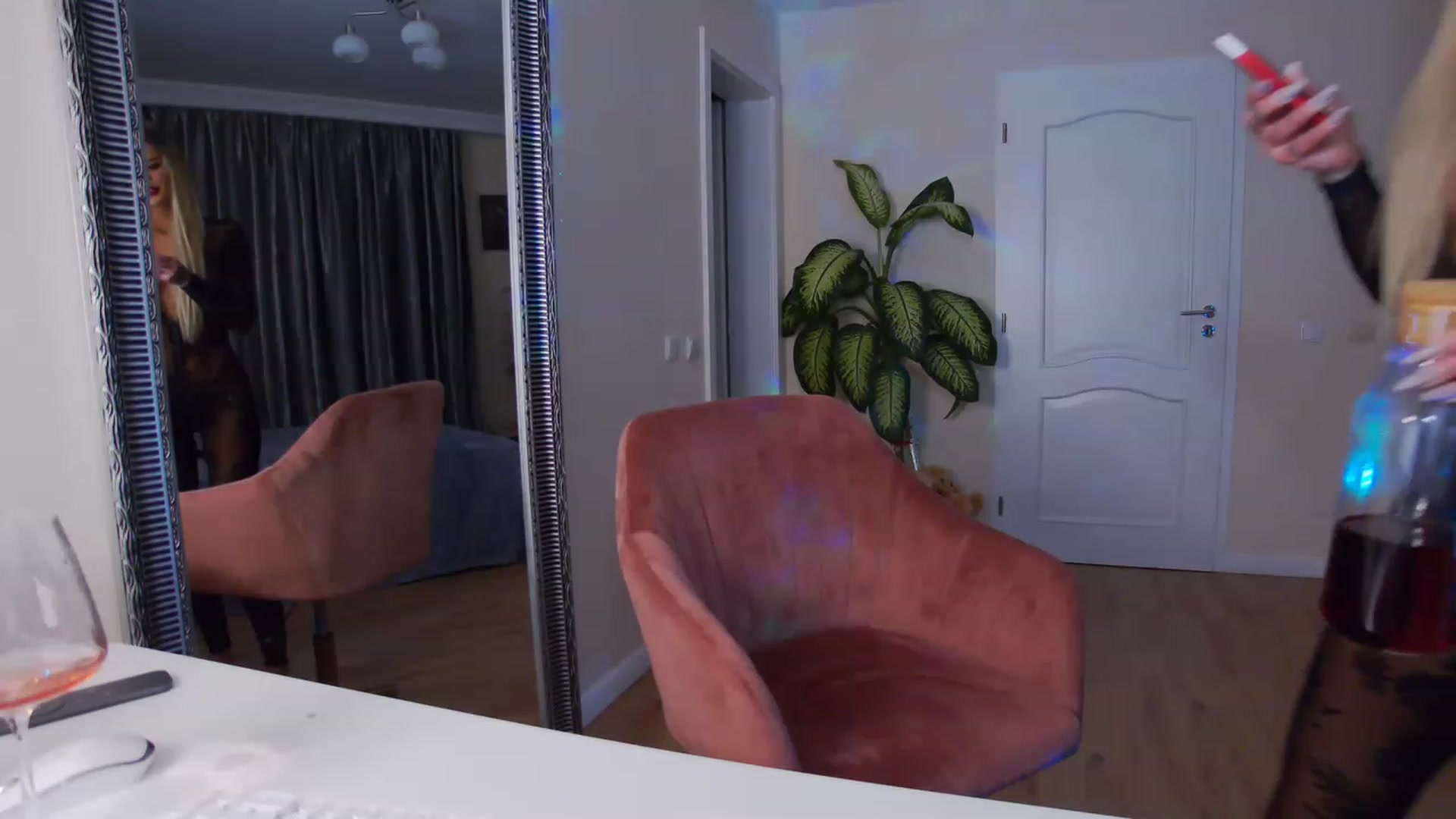 Gallery image thumbnail from TotalBella's myfreecams stream on, 02/07/2023, 24:44 image 2 of 20