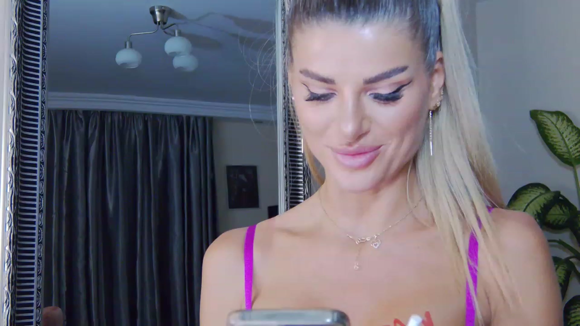 Gallery image thumbnail from TotalBella's myfreecams stream on, 02/14/2023, 01:07 image 7 of 20
