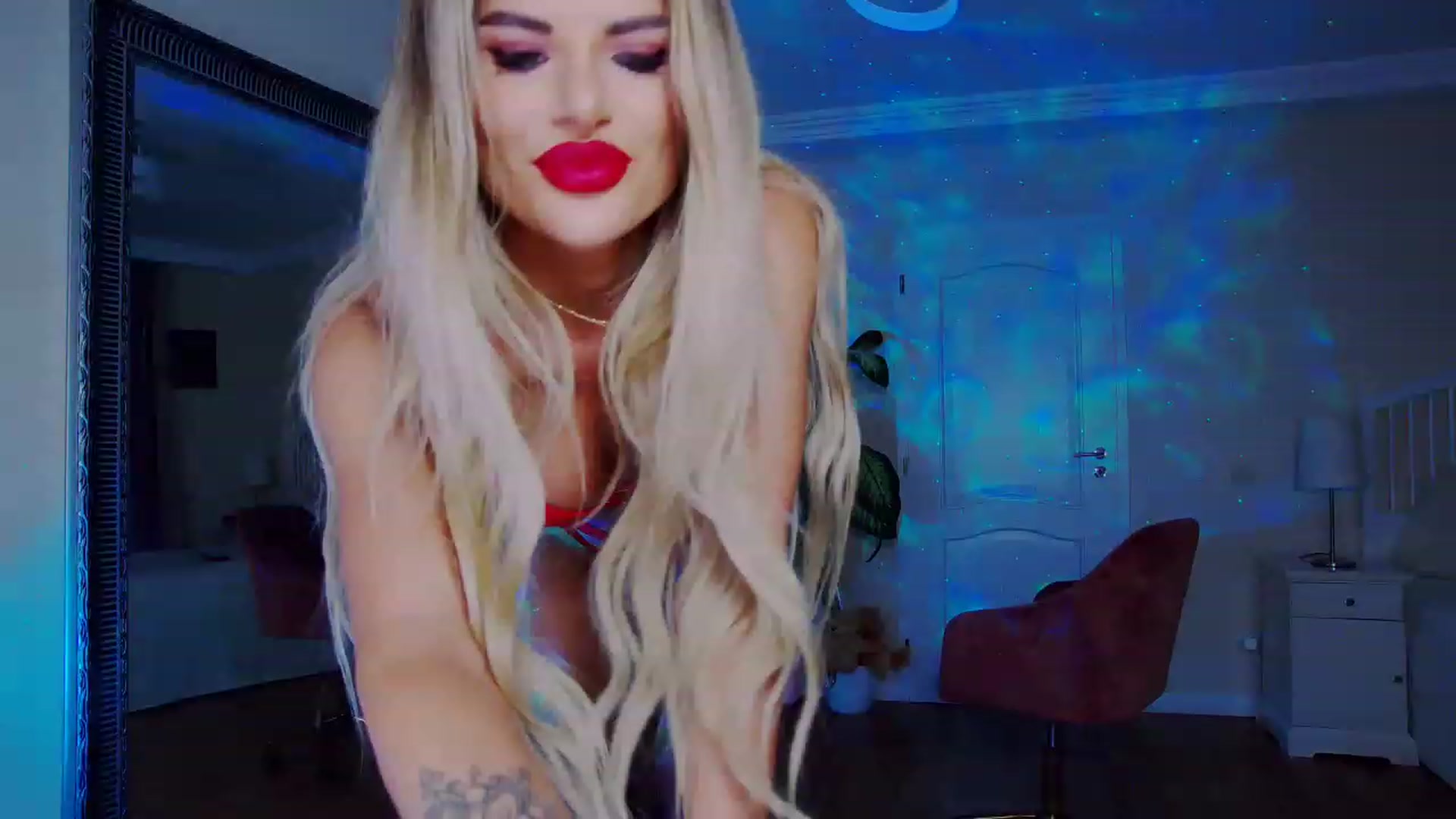 Gallery image thumbnail from TotalBella's myfreecams stream on, 02/19/2023, 22:34 image 7 of 20