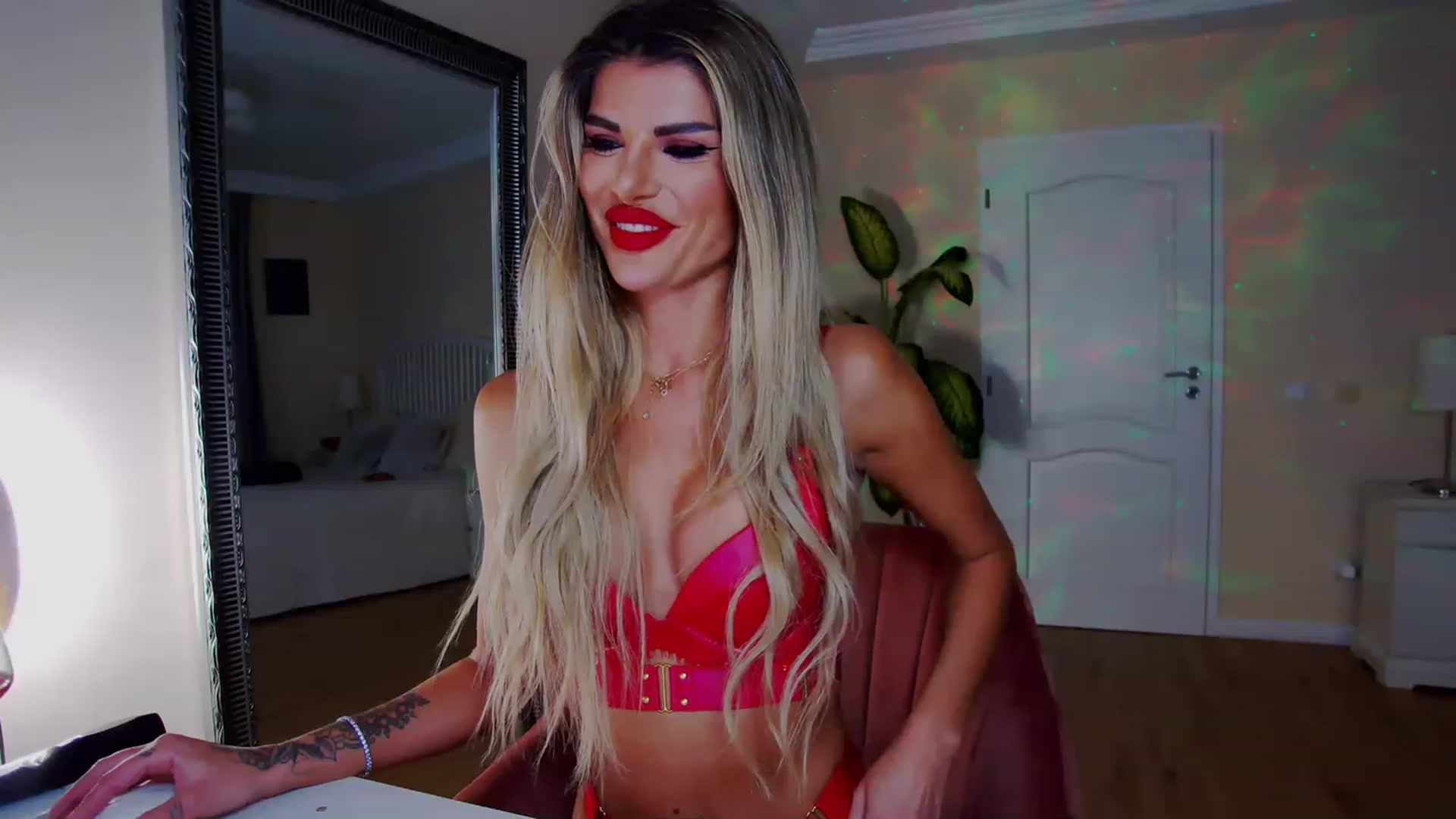 Gallery image thumbnail from TotalBella's myfreecams stream on, 02/19/2023, 22:55 image 10 of 20