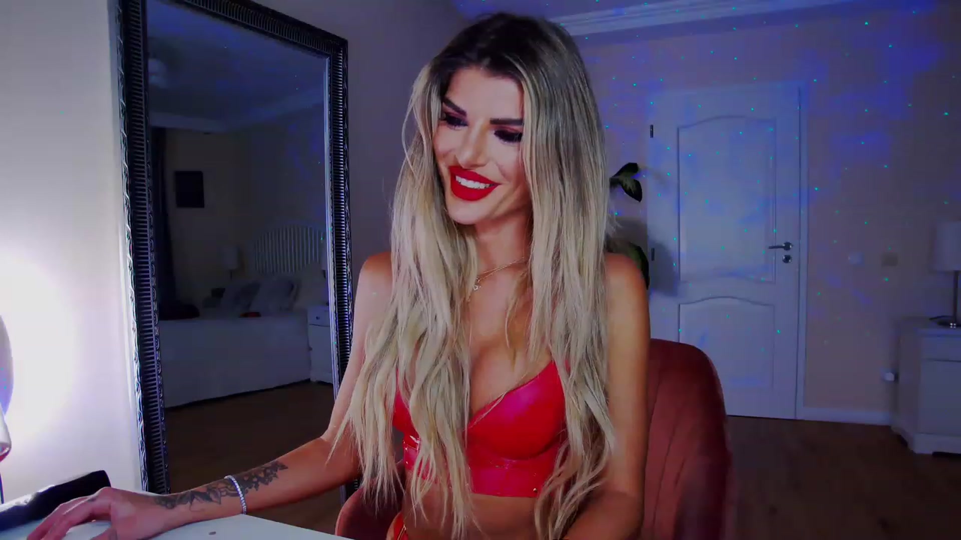 Gallery image thumbnail from TotalBella's myfreecams stream on, 02/19/2023, 22:55 image 6 of 20