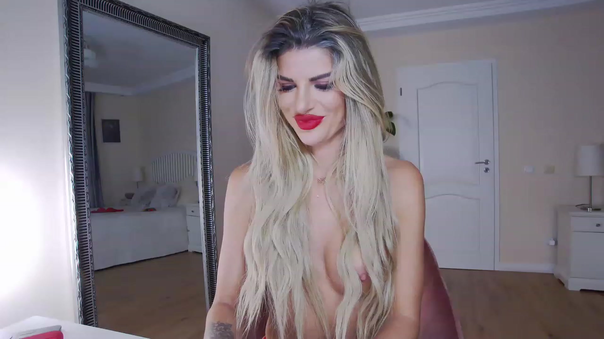 Gallery image thumbnail from TotalBella's myfreecams stream on, 02/20/2023, 01:35 image 3 of 20