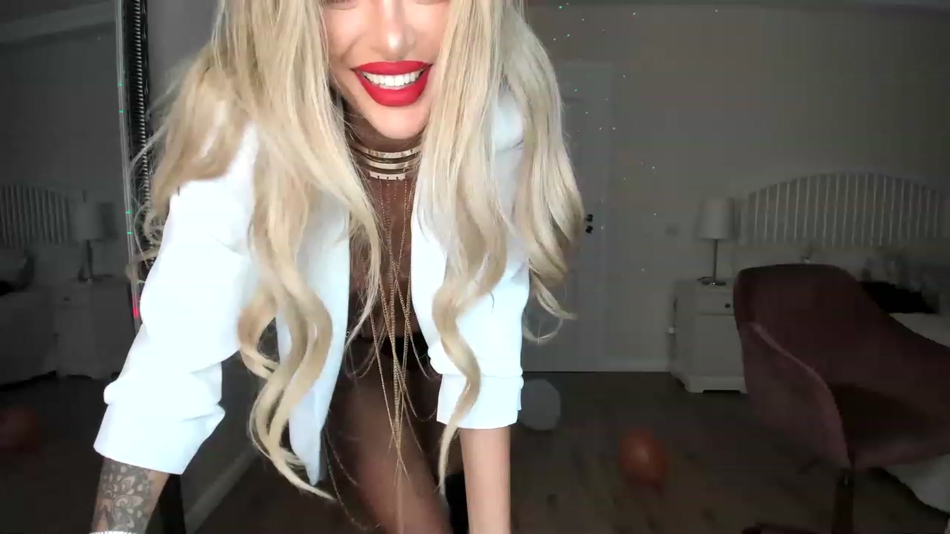 Gallery image thumbnail from TotalBella's myfreecams stream on, 02/28/2023, 23:43 image 9 of 20