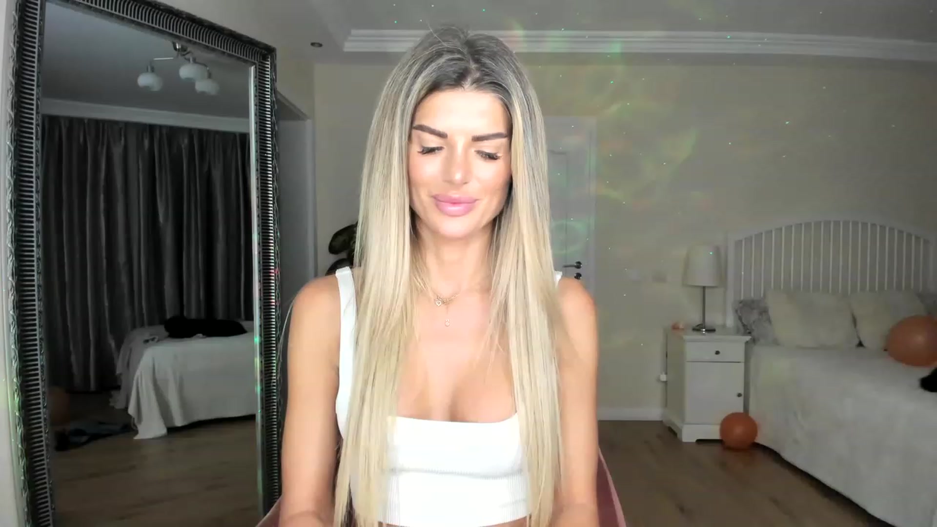 Gallery image thumbnail from TotalBella's myfreecams stream on, 03/03/2023, 02:33 image 2 of 20