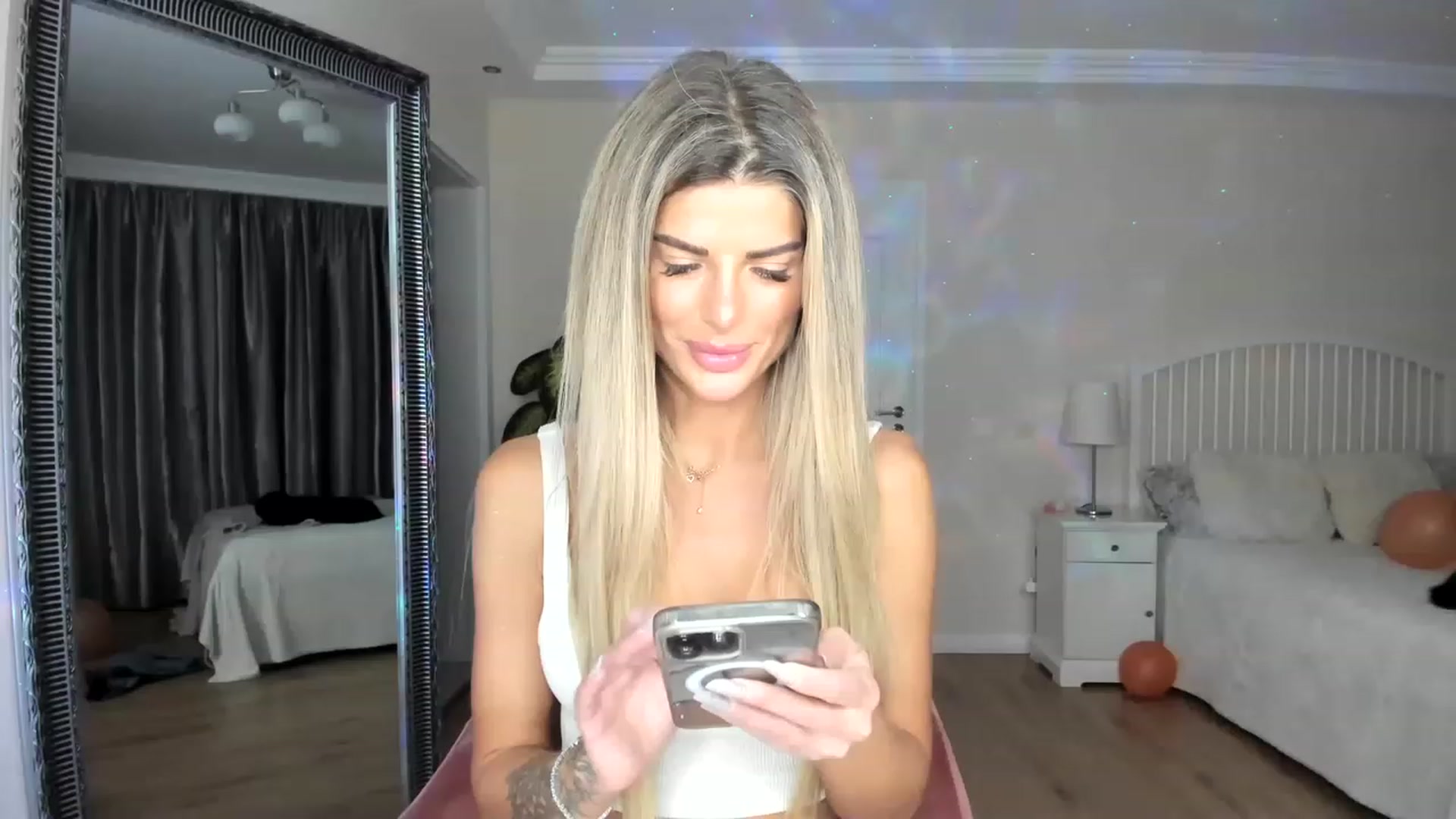 Gallery image thumbnail from TotalBella's myfreecams stream on, 03/03/2023, 02:33 image 3 of 20