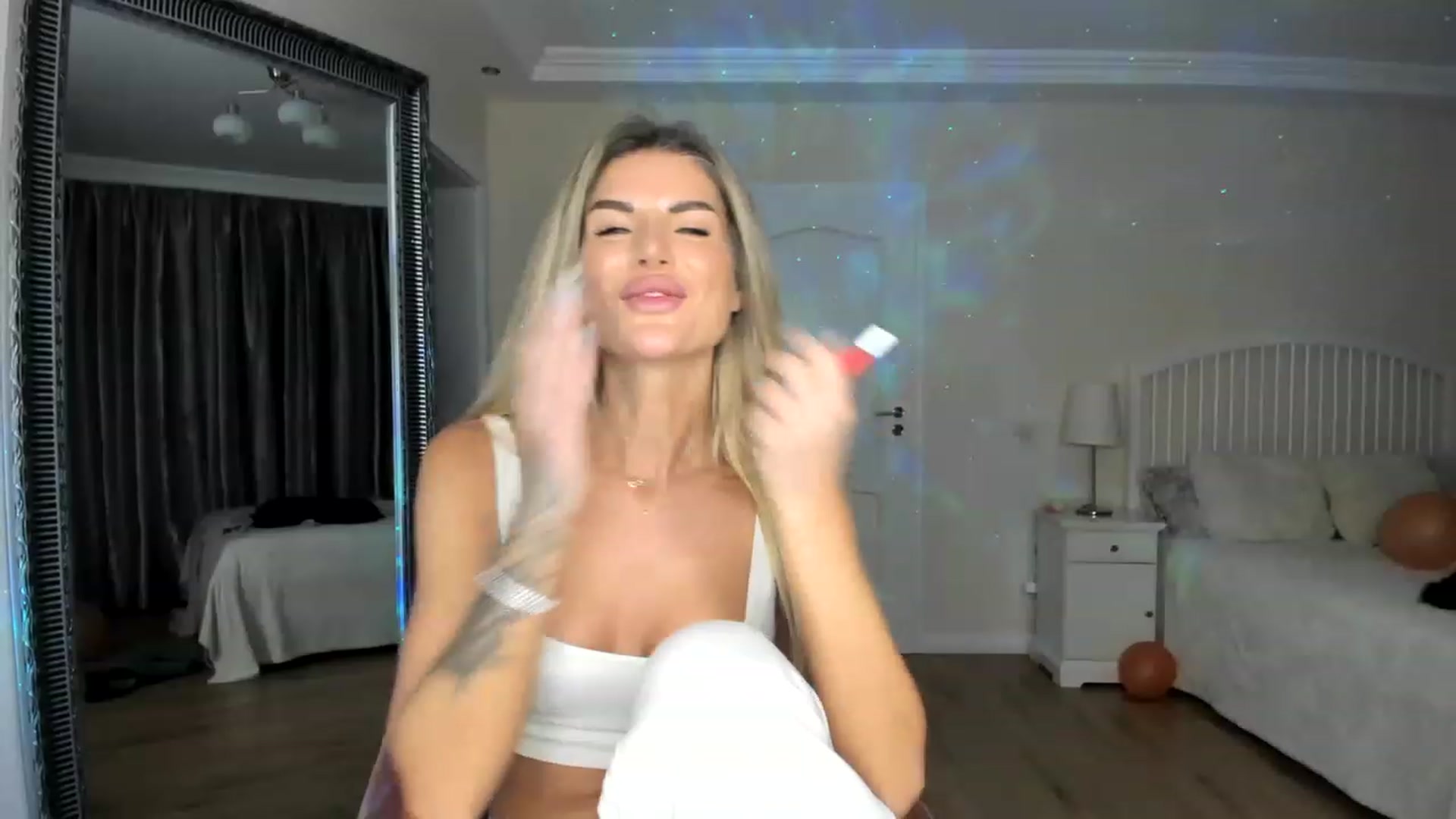 Gallery image thumbnail from TotalBella's myfreecams stream on, 03/03/2023, 02:33 image 9 of 20