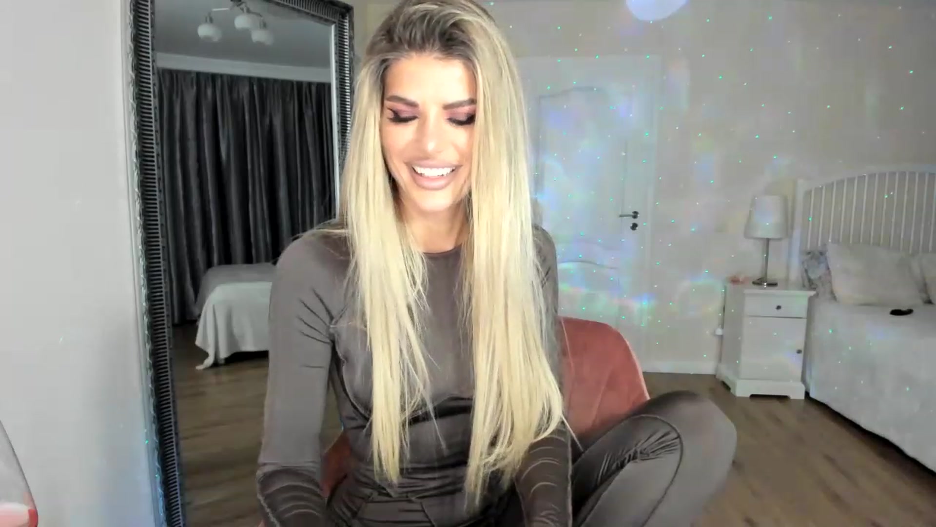 Gallery image thumbnail from TotalBella's myfreecams stream on, 03/03/2023, 23:48 image 6 of 20