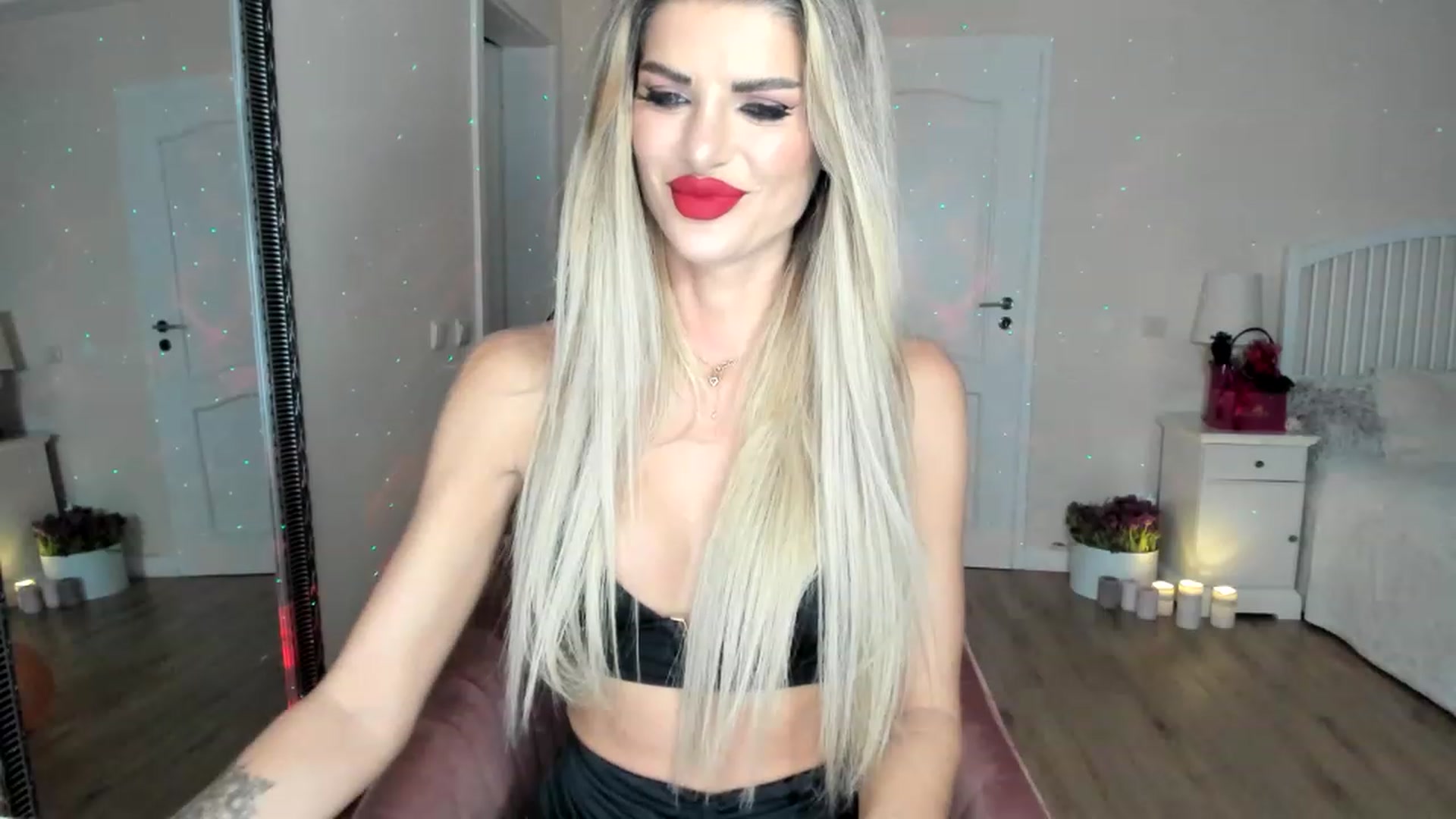 Gallery image thumbnail from TotalBella's myfreecams stream on, 03/08/2023, 23:06 image 7 of 20